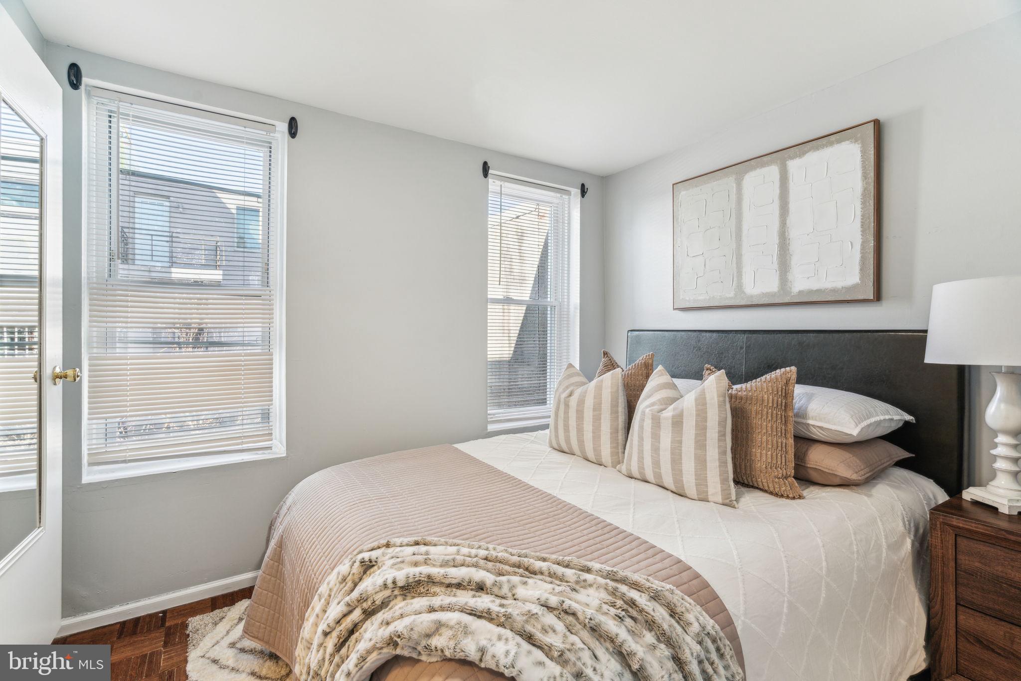 PASSYUNK SQUARE - Residential