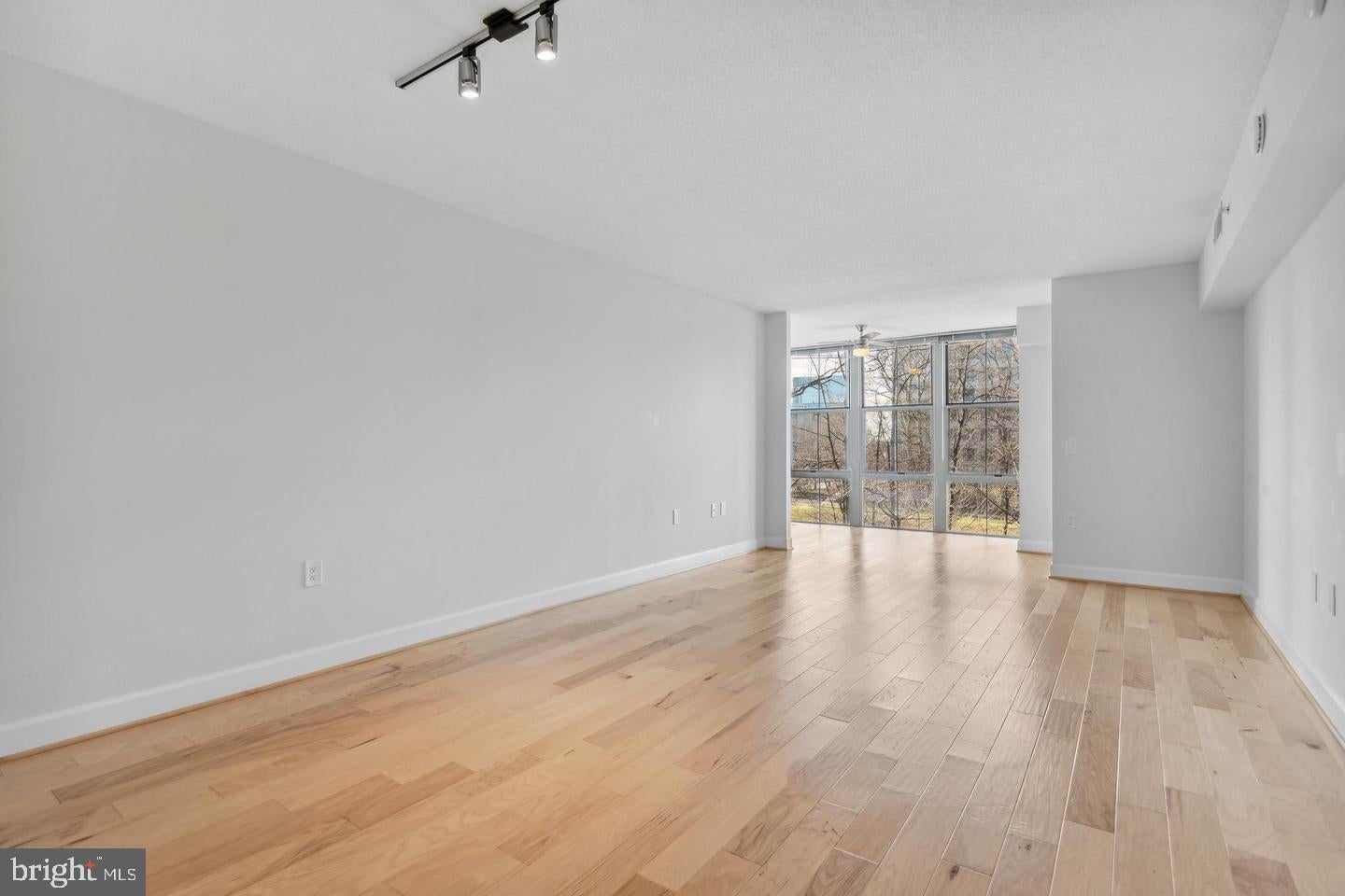 11800 SUNSET HILLS ROAD 512