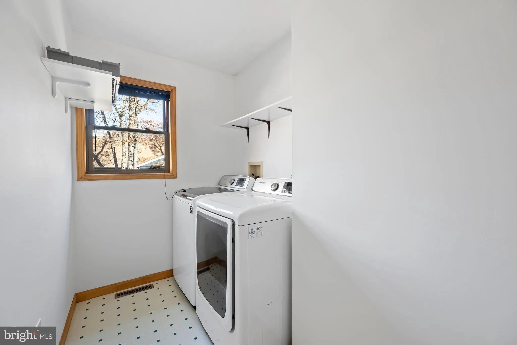 Lewes, Delaware 19958, United States, 3 Bedrooms Bedrooms, ,3 BathroomsBathrooms,Residential,Active,255487