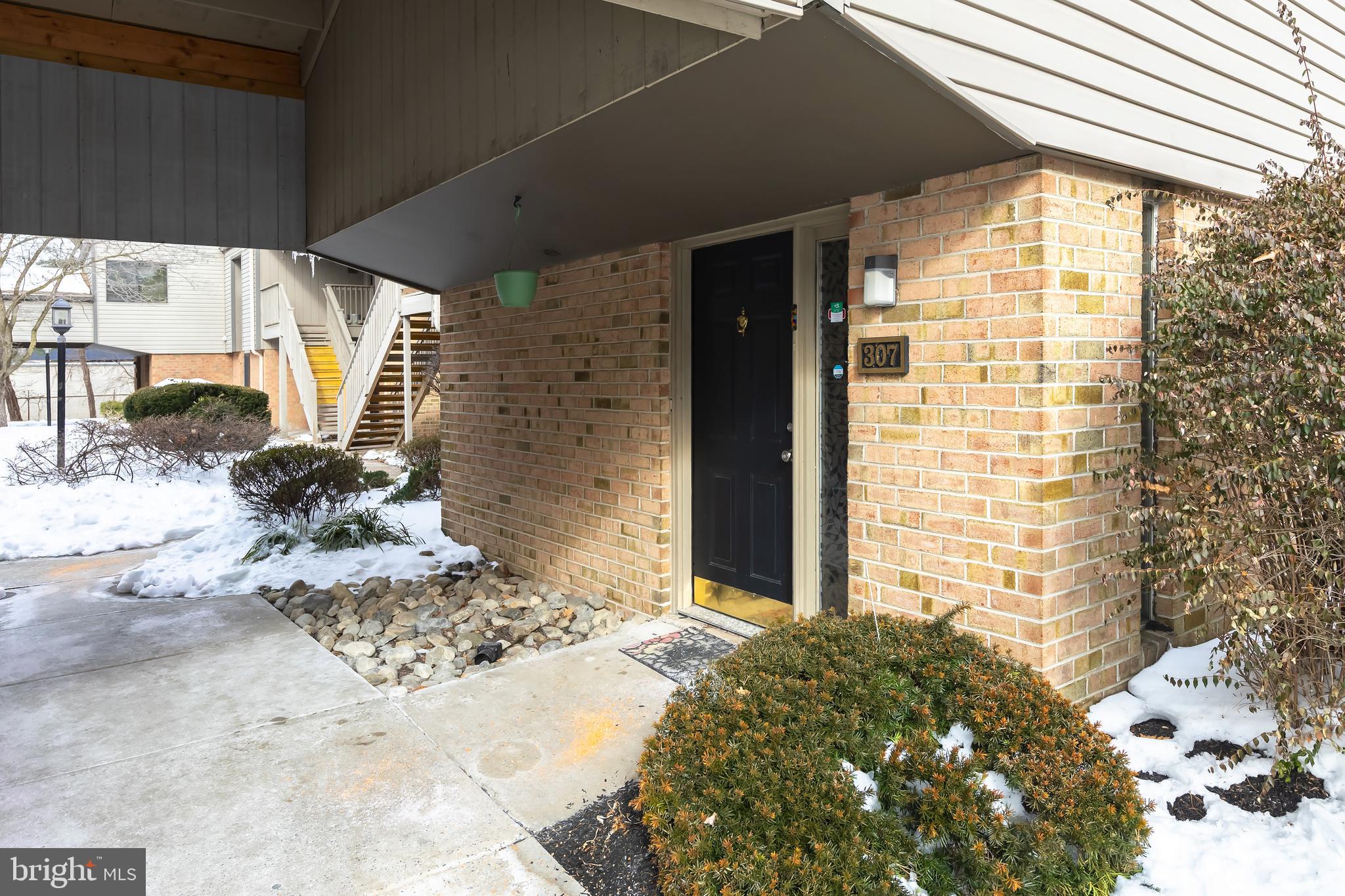 Photo 1 of 20 — 307 MEADOWVIEW, LINDENWOLD, NJ 08021