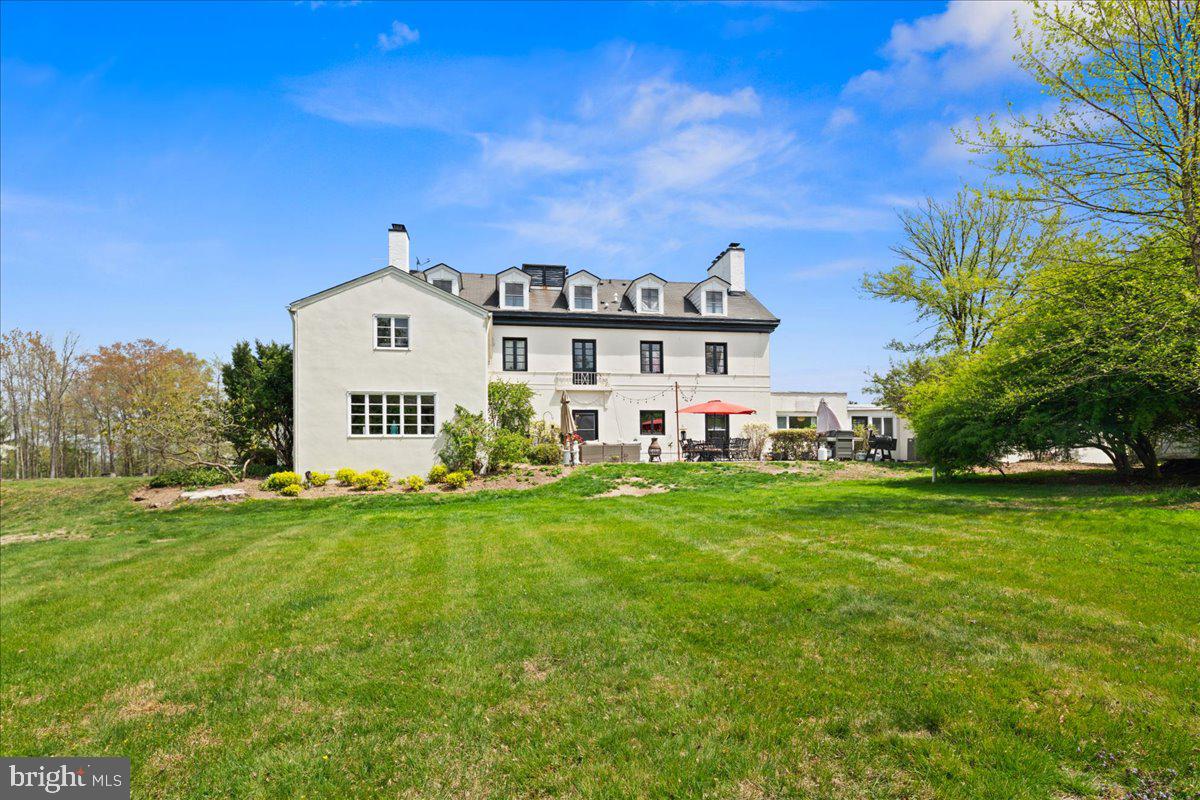 1330 GREAT ROAD