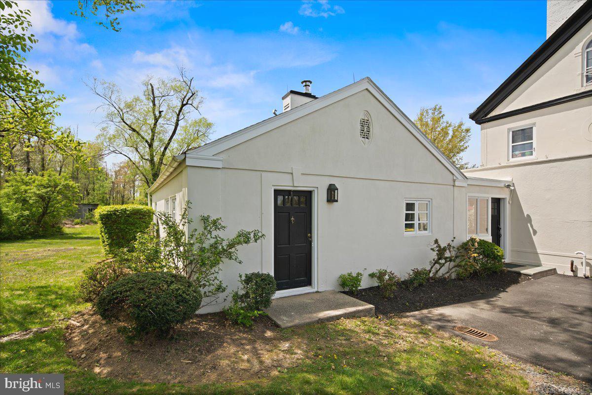 1330 GREAT ROAD