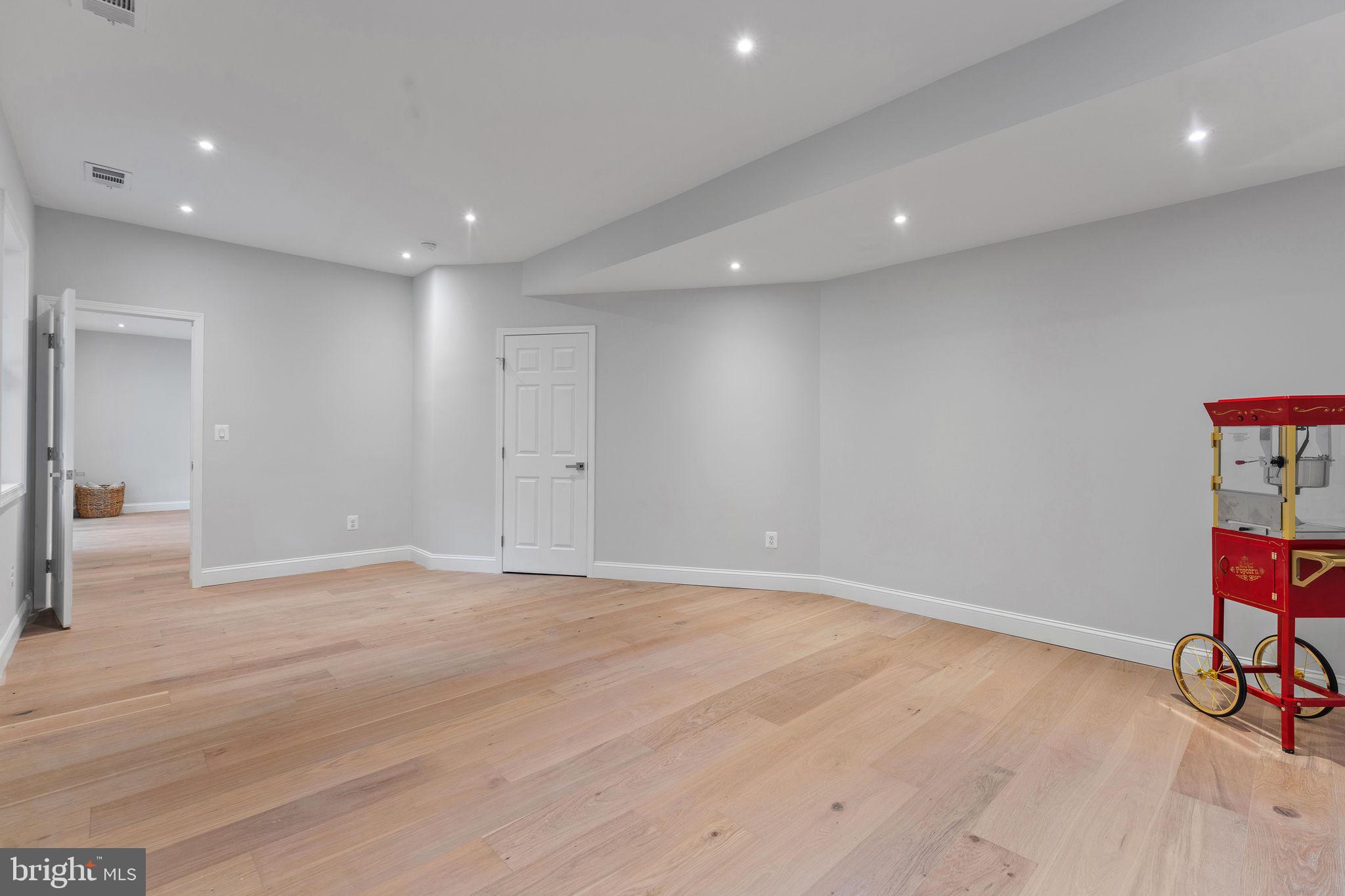 RUNNING BROOK ESTATES - Residential