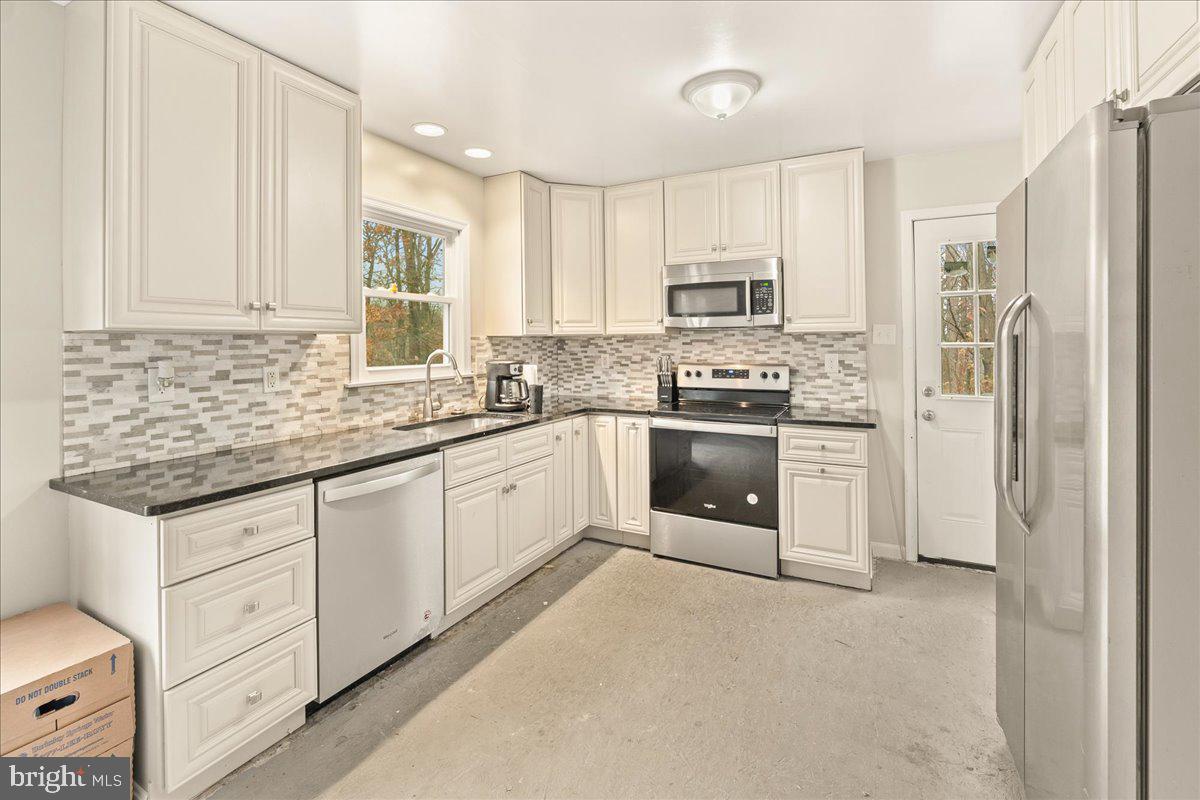 HILL-N-DALE ACRES - Residential