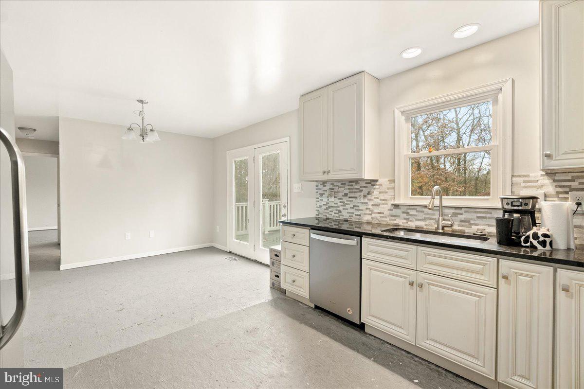 HILL-N-DALE ACRES - Residential