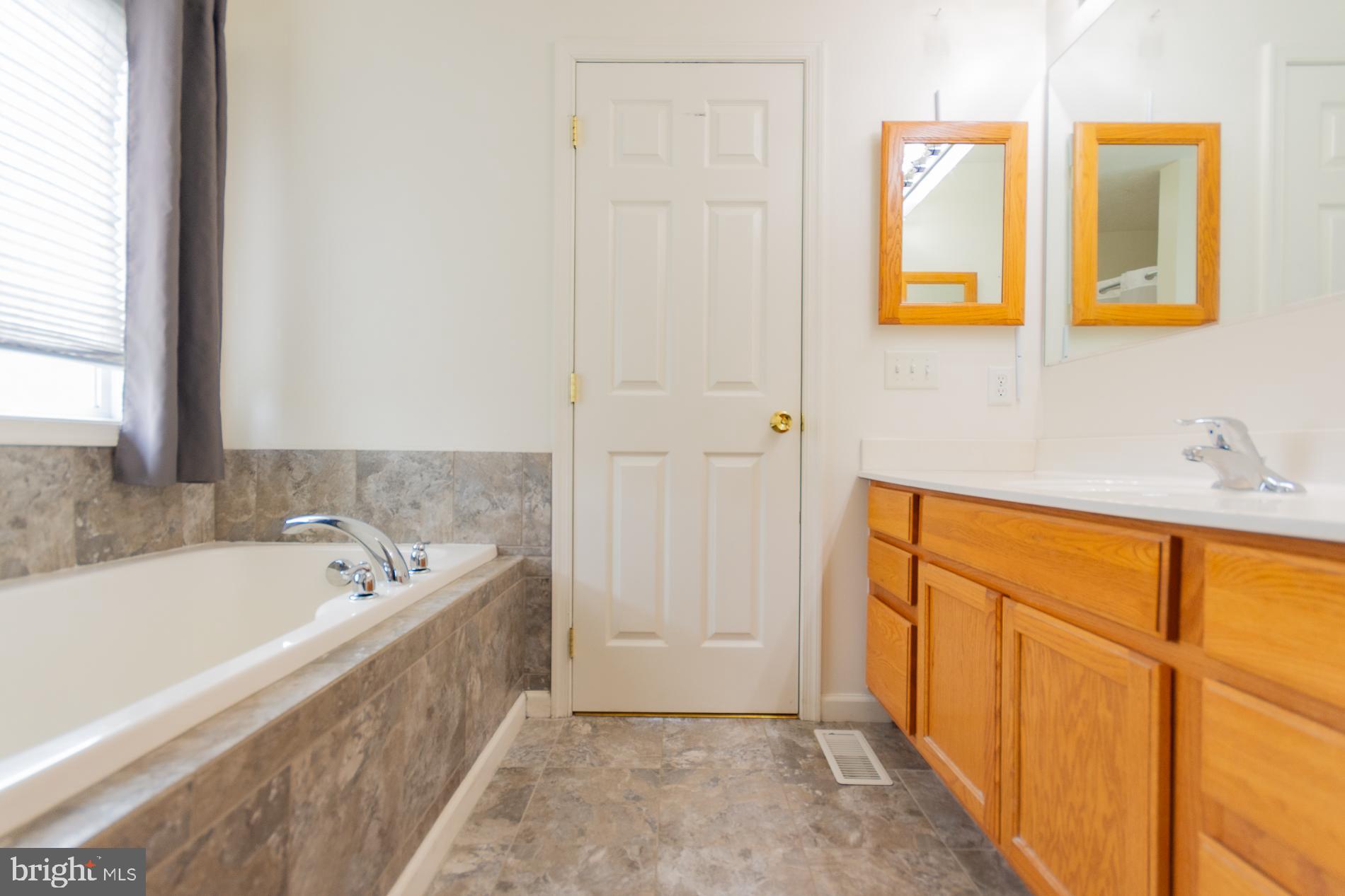 BUTLERS BRIDGE - Residential