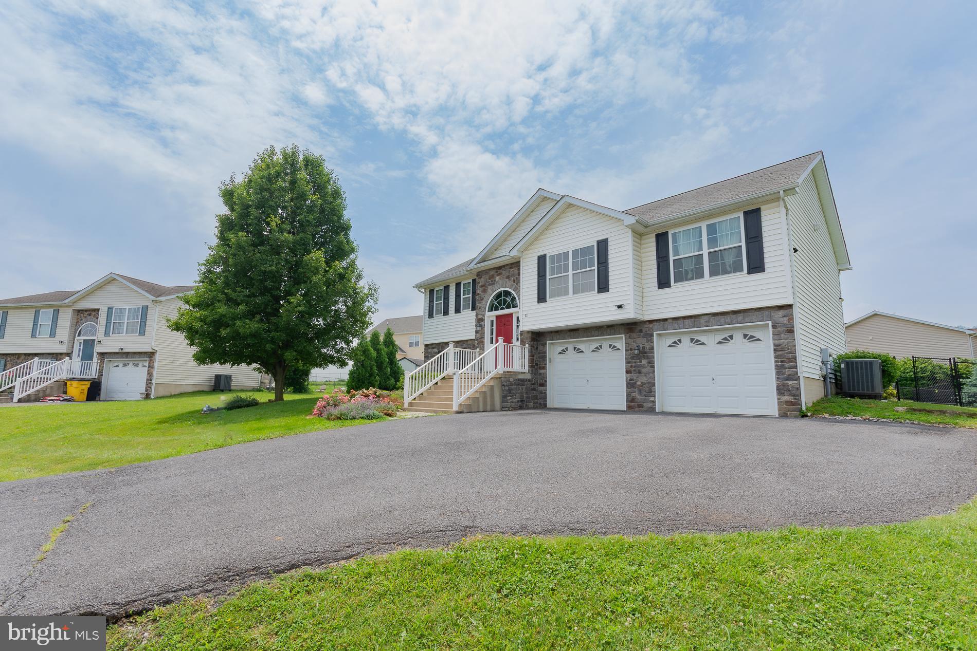 BUTLERS BRIDGE - Residential