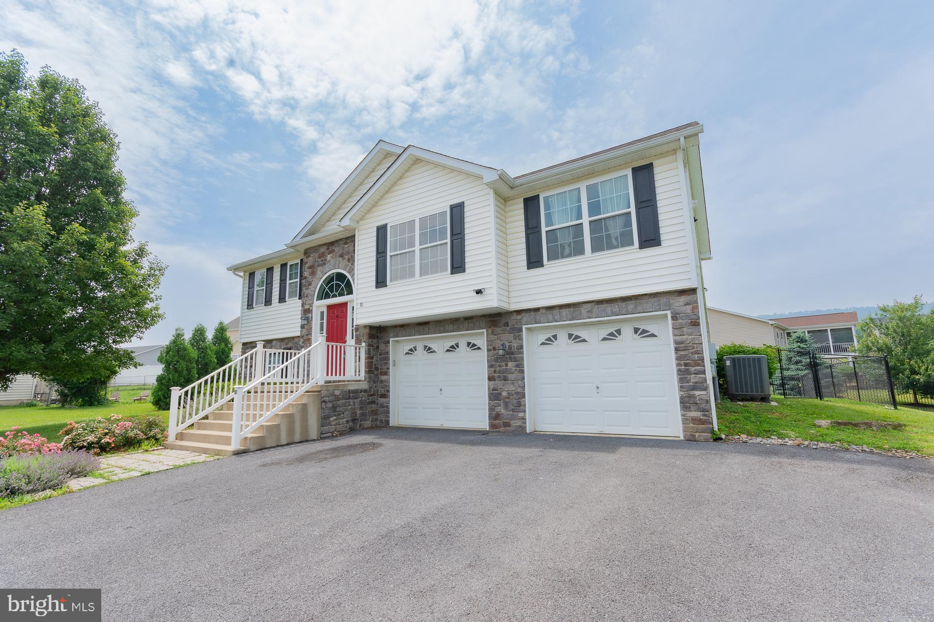 BUTLERS BRIDGE - Residential