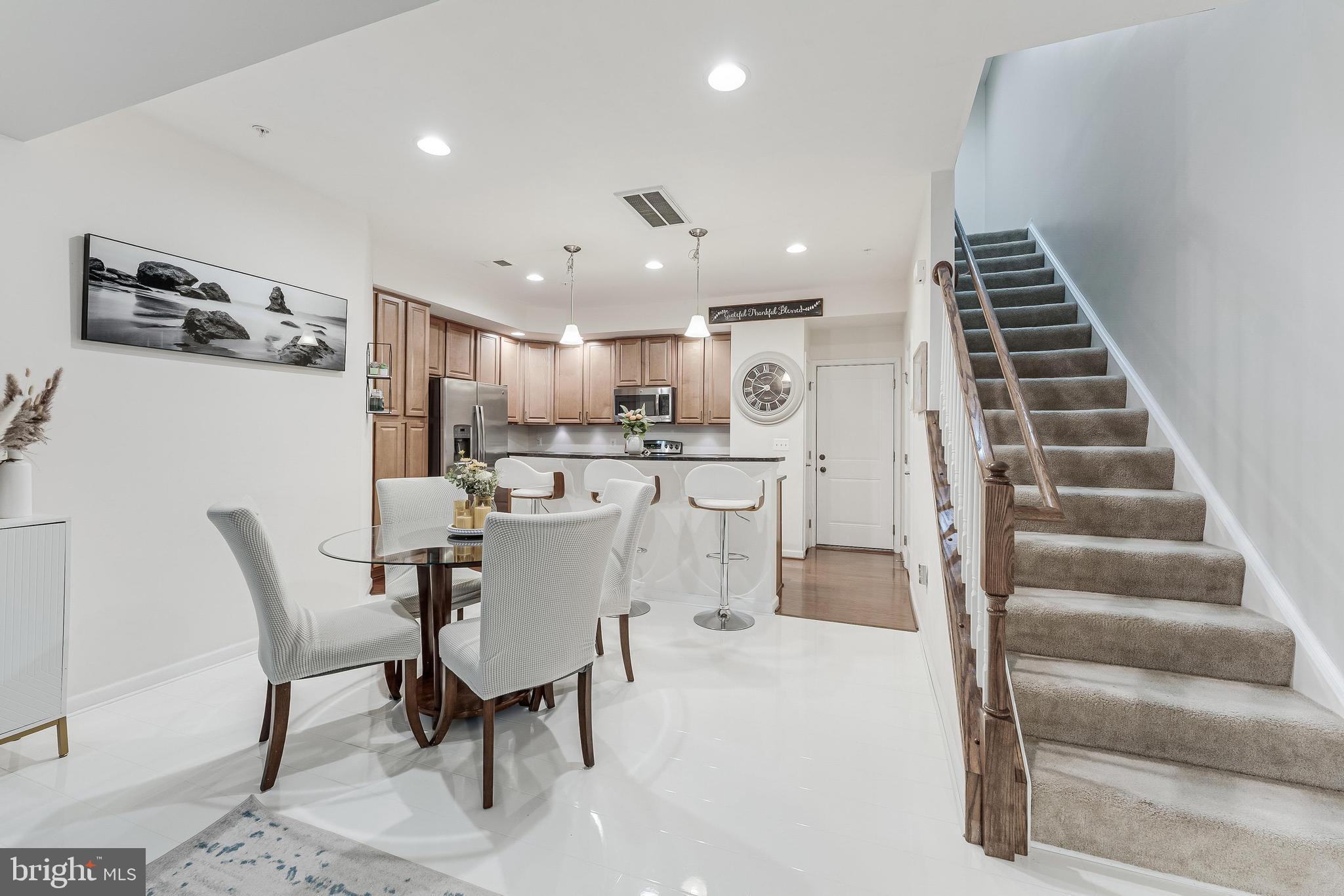 HEATHCOTE COMMONS CONDOMINIUMS - Residential