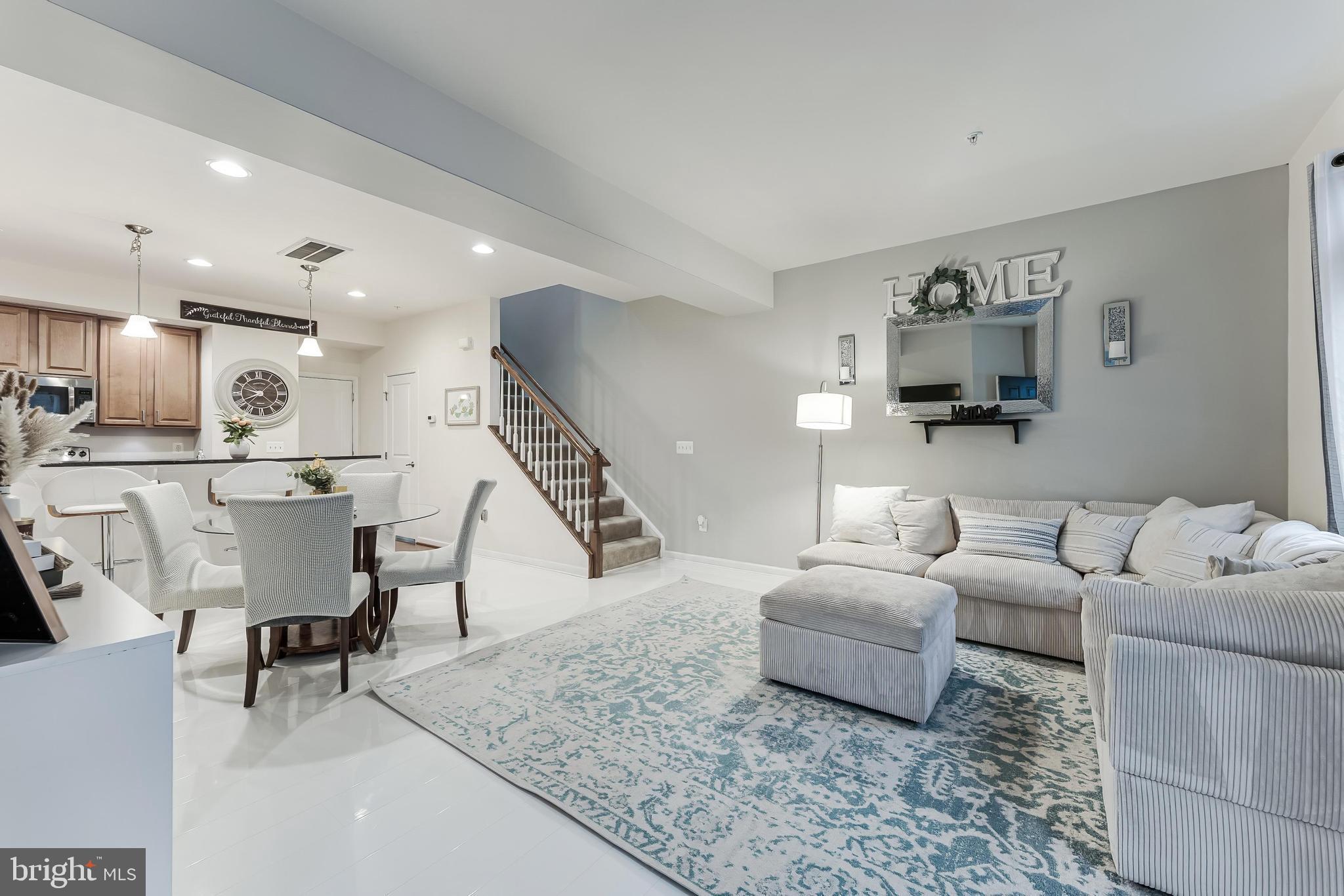 HEATHCOTE COMMONS CONDOMINIUMS - Residential