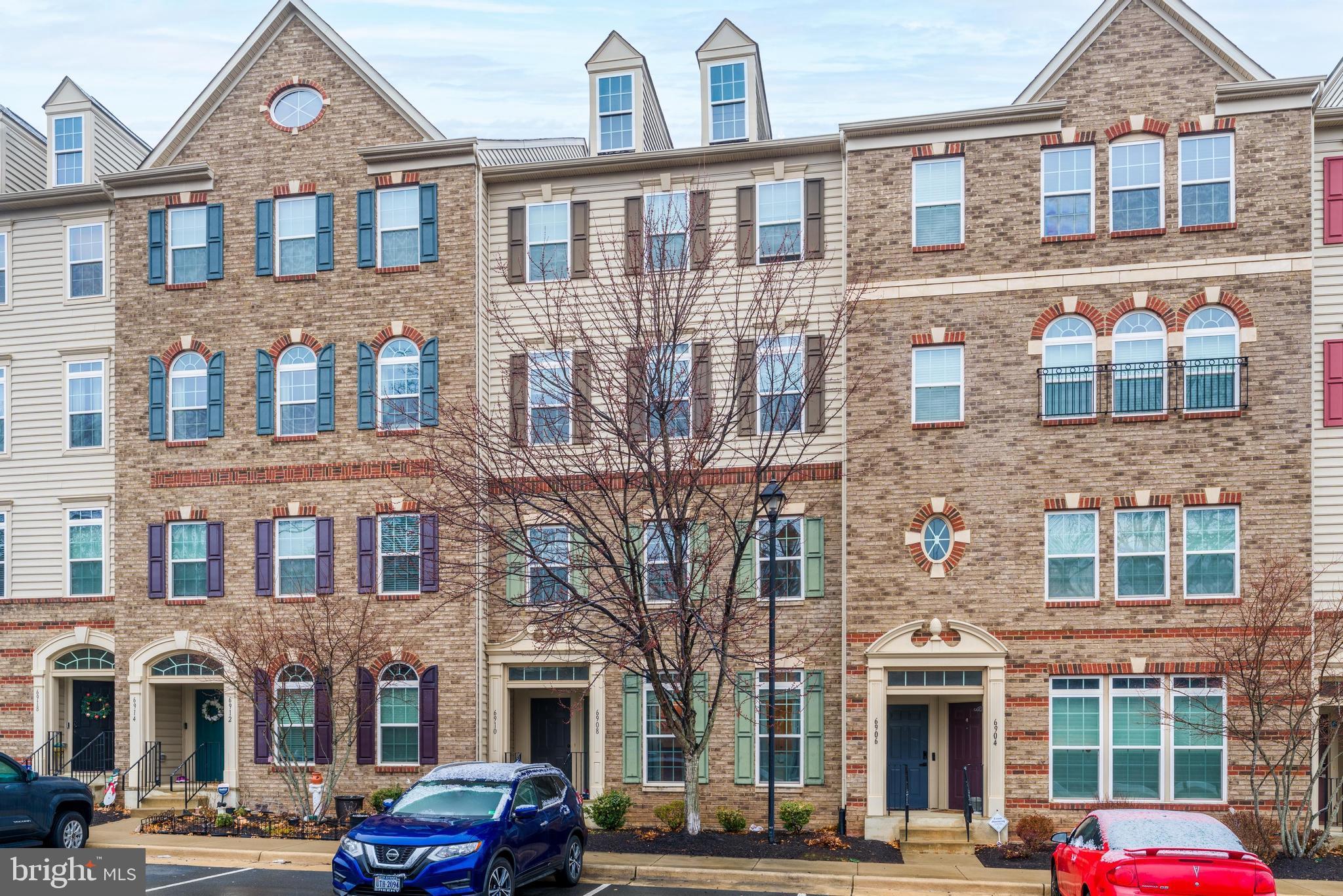 HEATHCOTE COMMONS CONDOMINIUMS - Residential