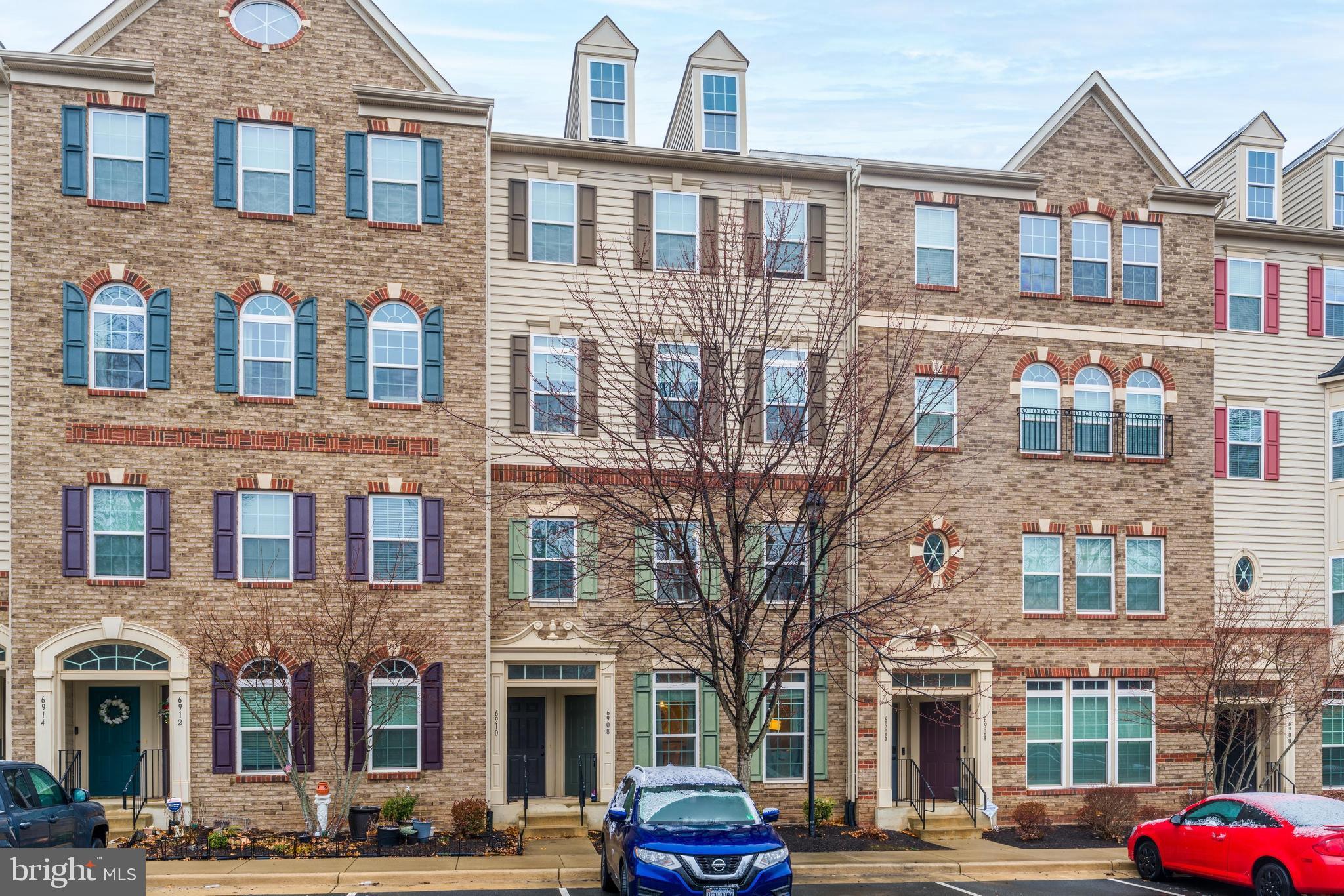 HEATHCOTE COMMONS CONDOMINIUMS - Residential