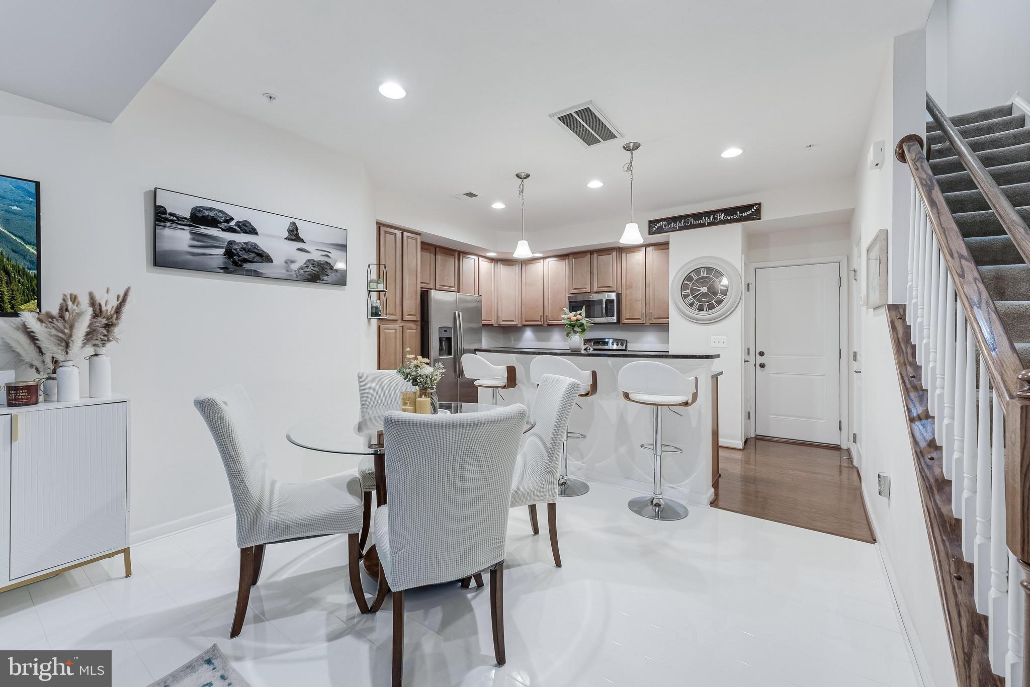 HEATHCOTE COMMONS CONDOMINIUMS - Residential