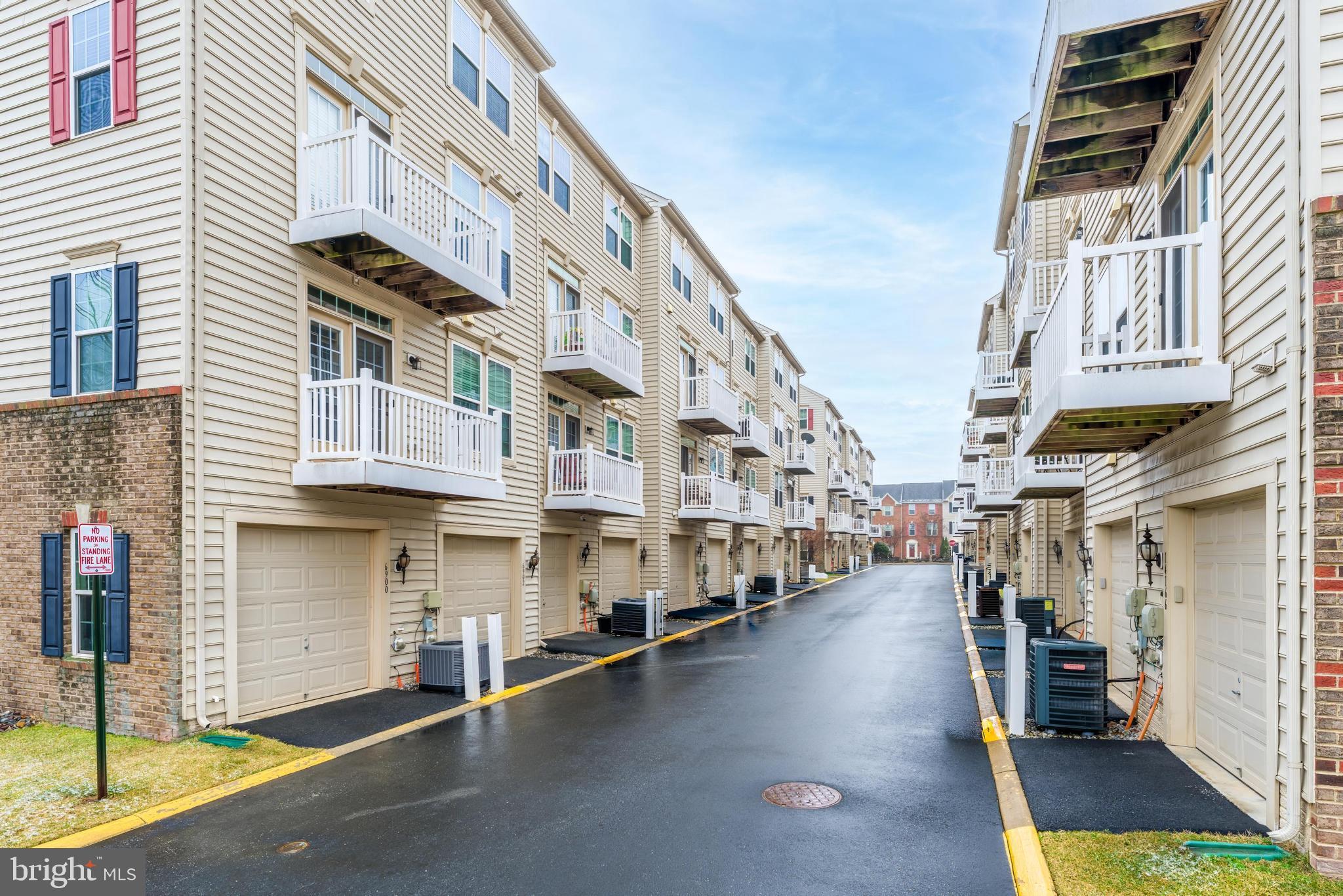 HEATHCOTE COMMONS CONDOMINIUMS - Residential