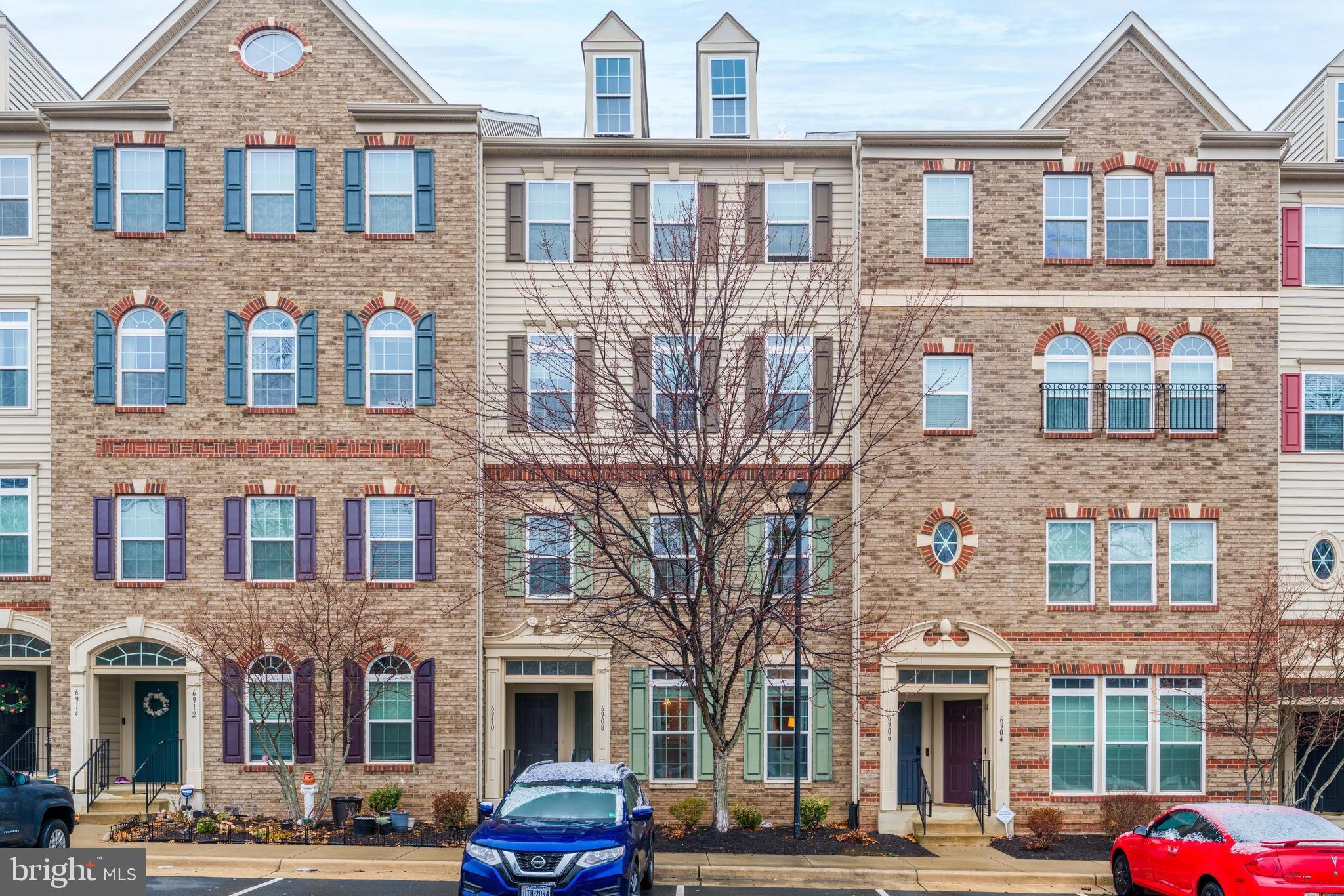 HEATHCOTE COMMONS CONDOMINIUMS - Residential