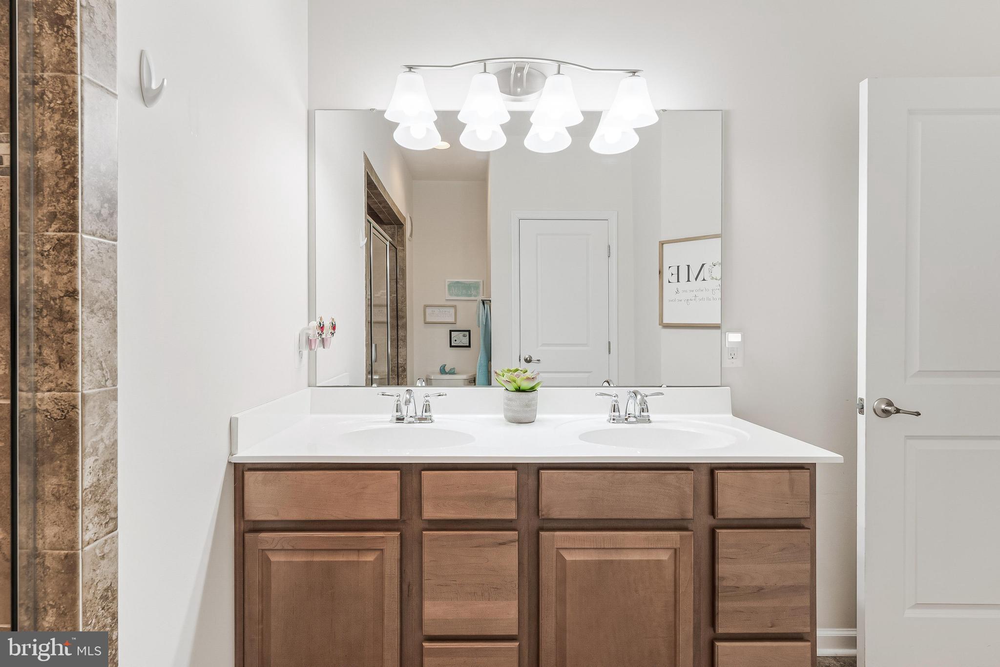 HEATHCOTE COMMONS CONDOMINIUMS - Residential