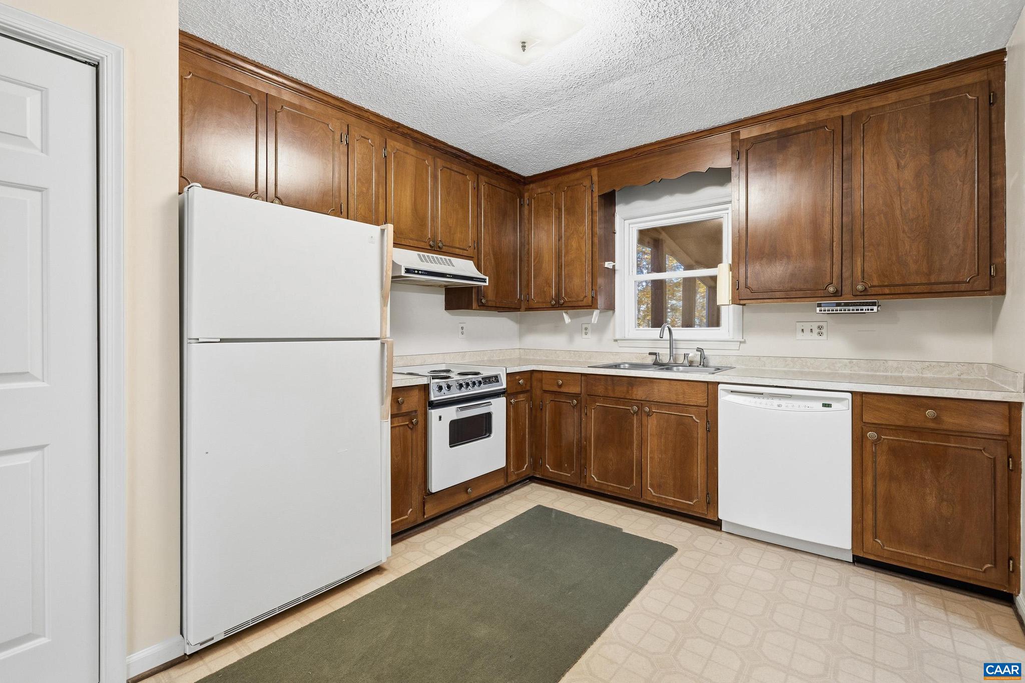 MECHUNK ACRES - Residential