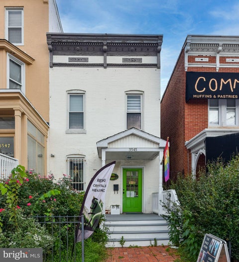 Photo of 3545 Chestnut Avenue, BALTIMORE, MD 21211 (MLS # MDBA2229410)