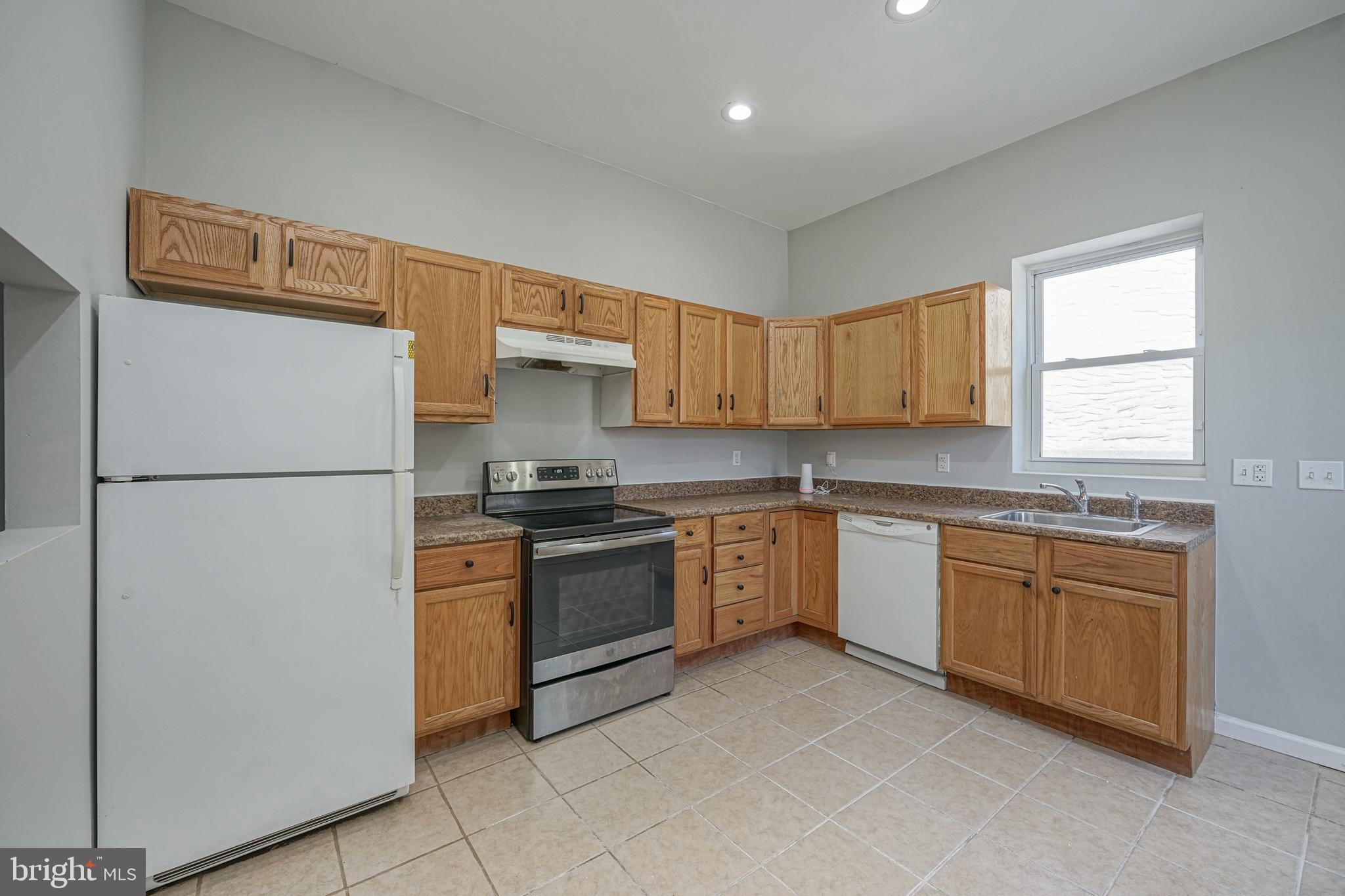 FISHTOWN - Residential Lease
