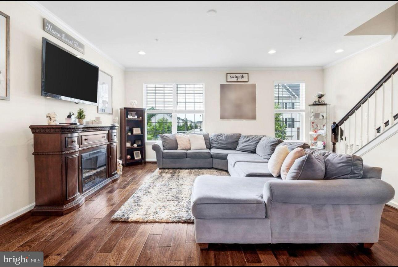 TANYARD SPRINGS - Residential Lease