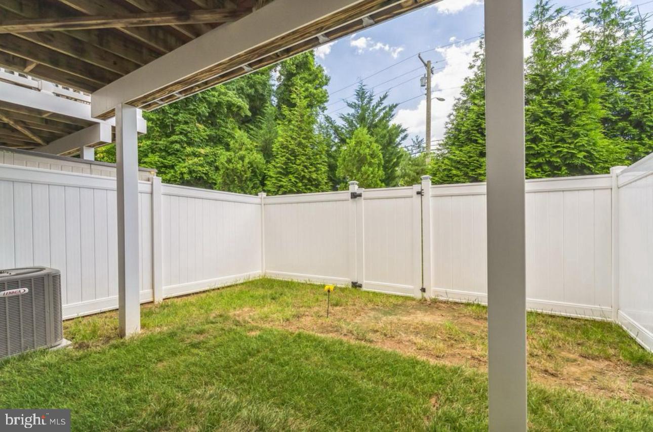 TANYARD SPRINGS - Residential Lease