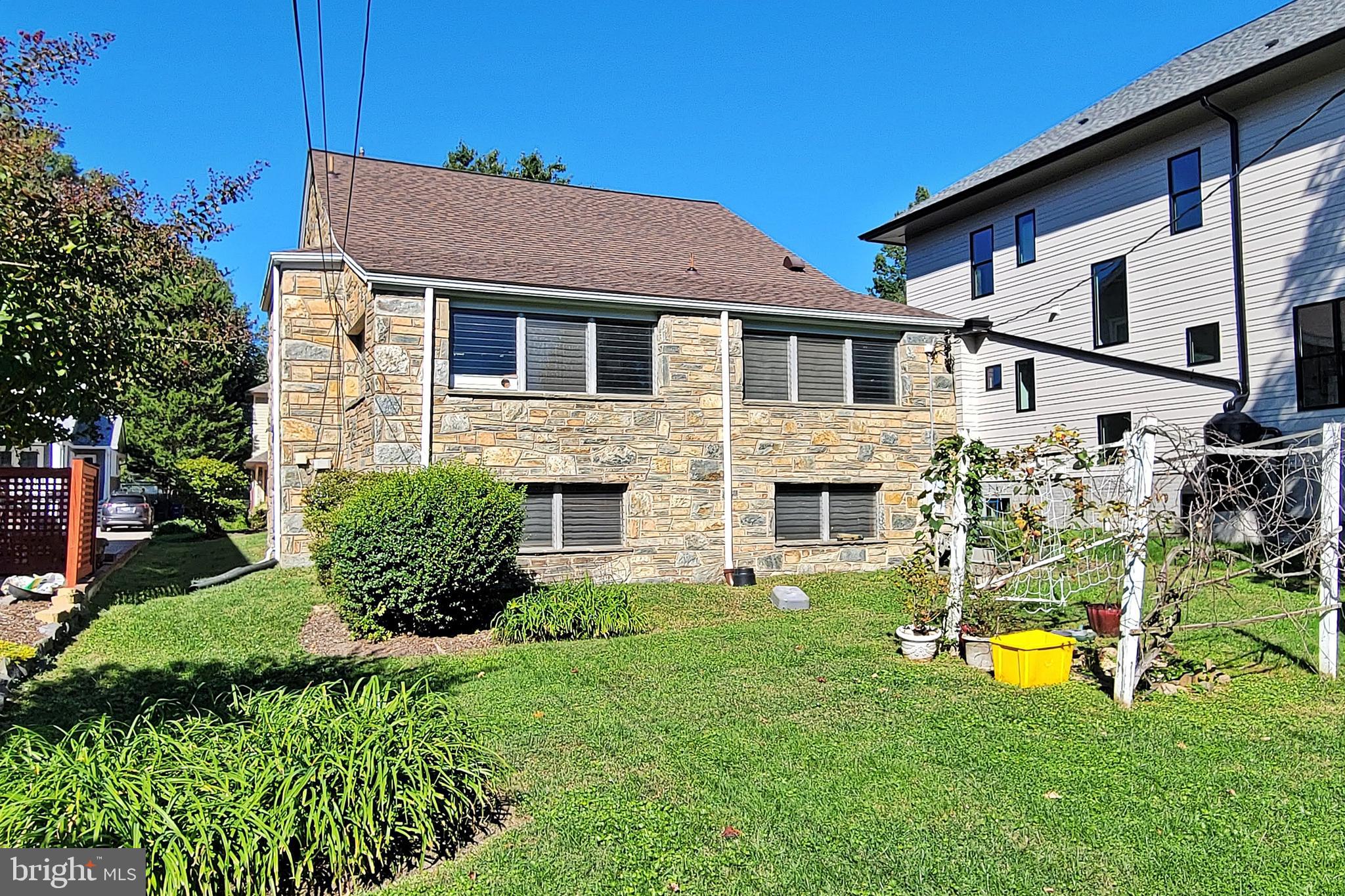 AURORA HILLS - Residential