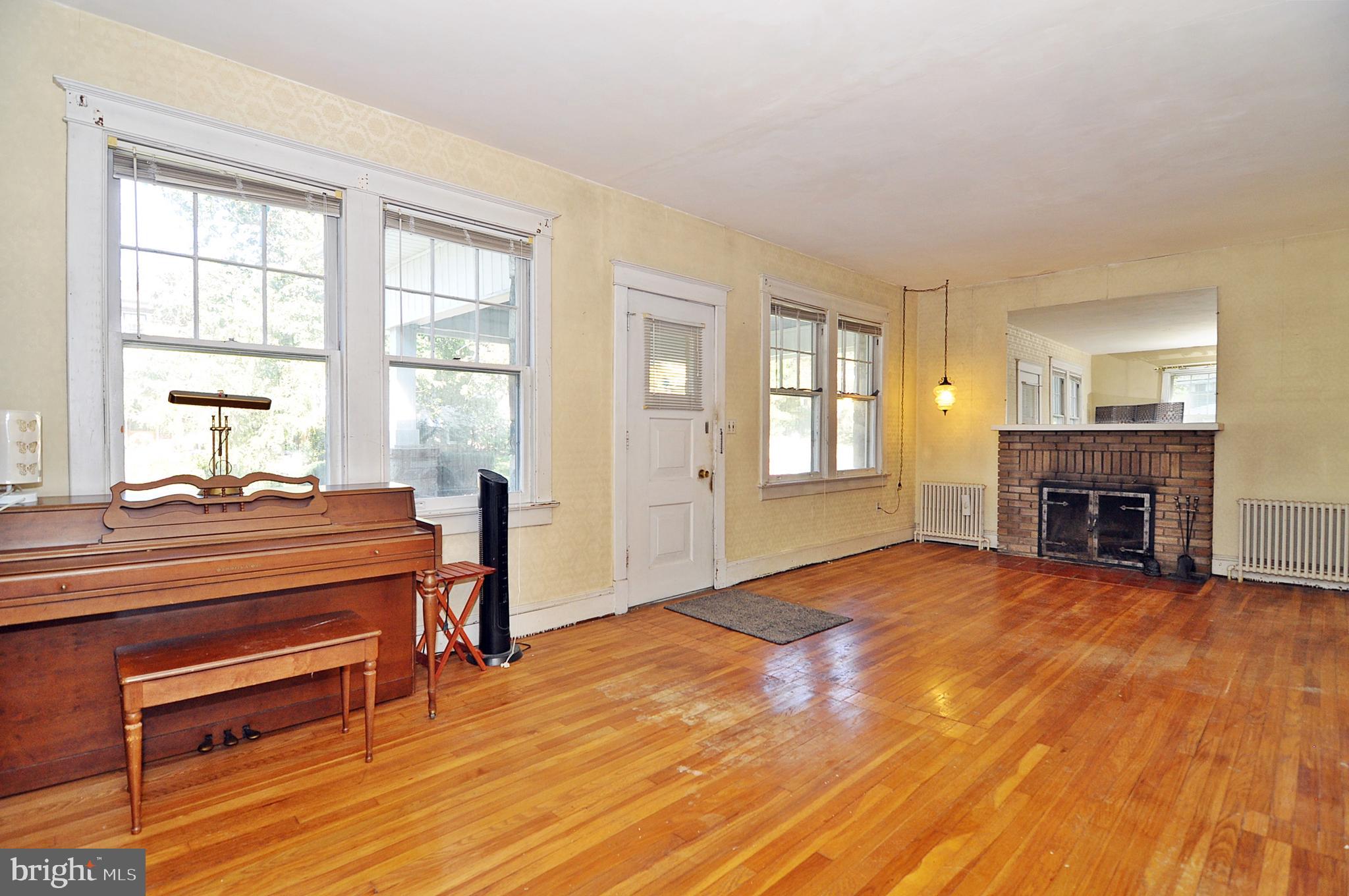 AURORA HILLS - Residential