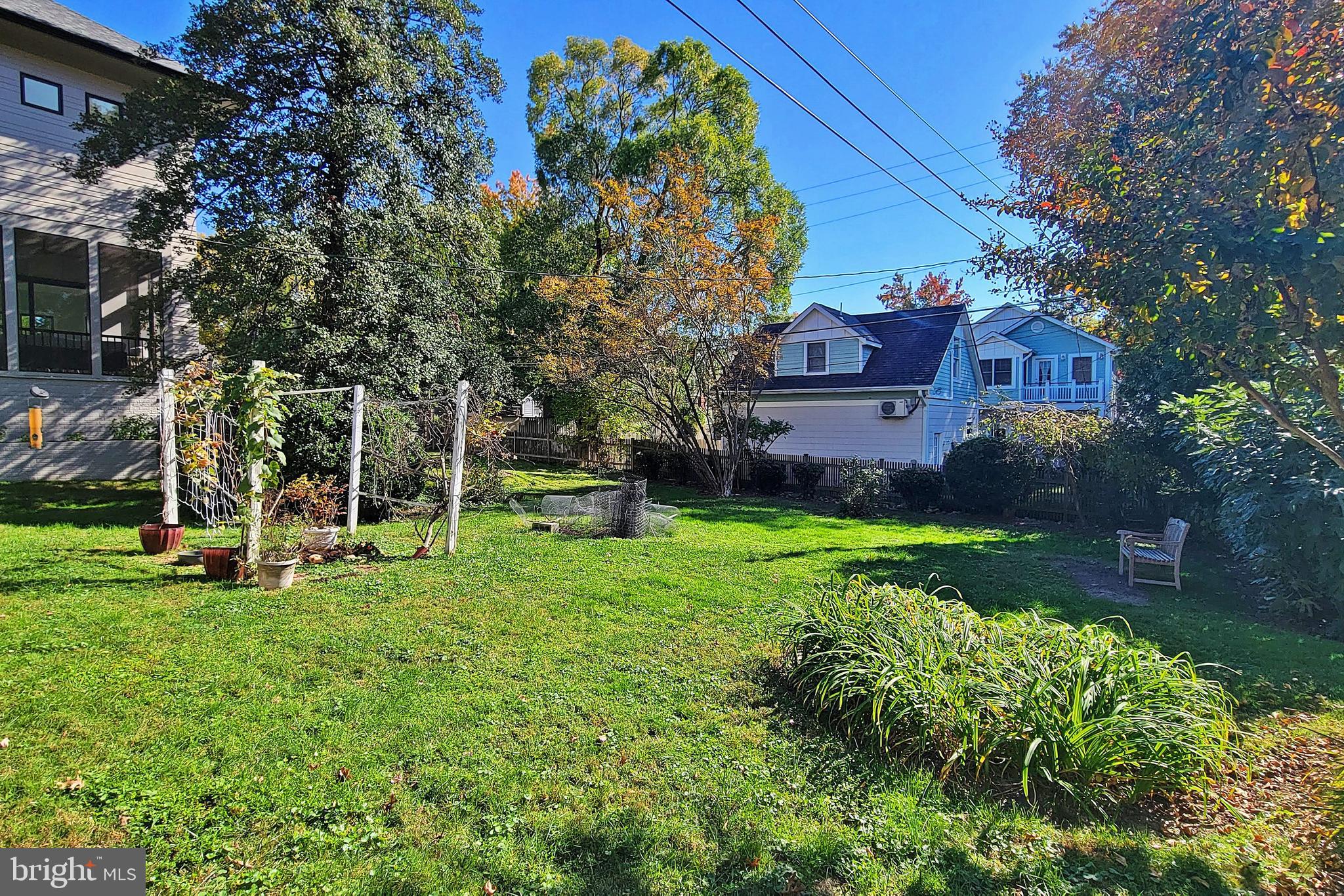 AURORA HILLS - Residential