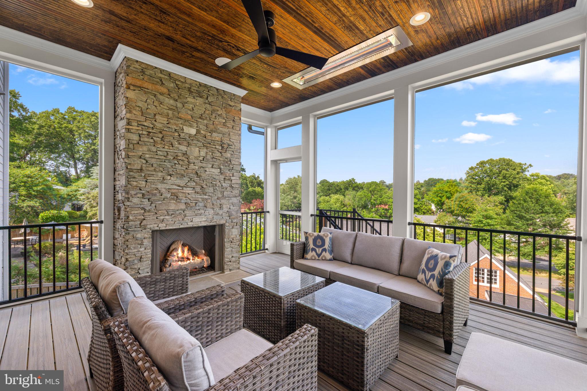 ROCK SPRING - Residential