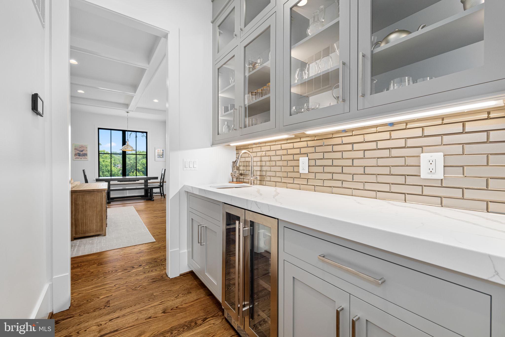 ROCK SPRING - Residential