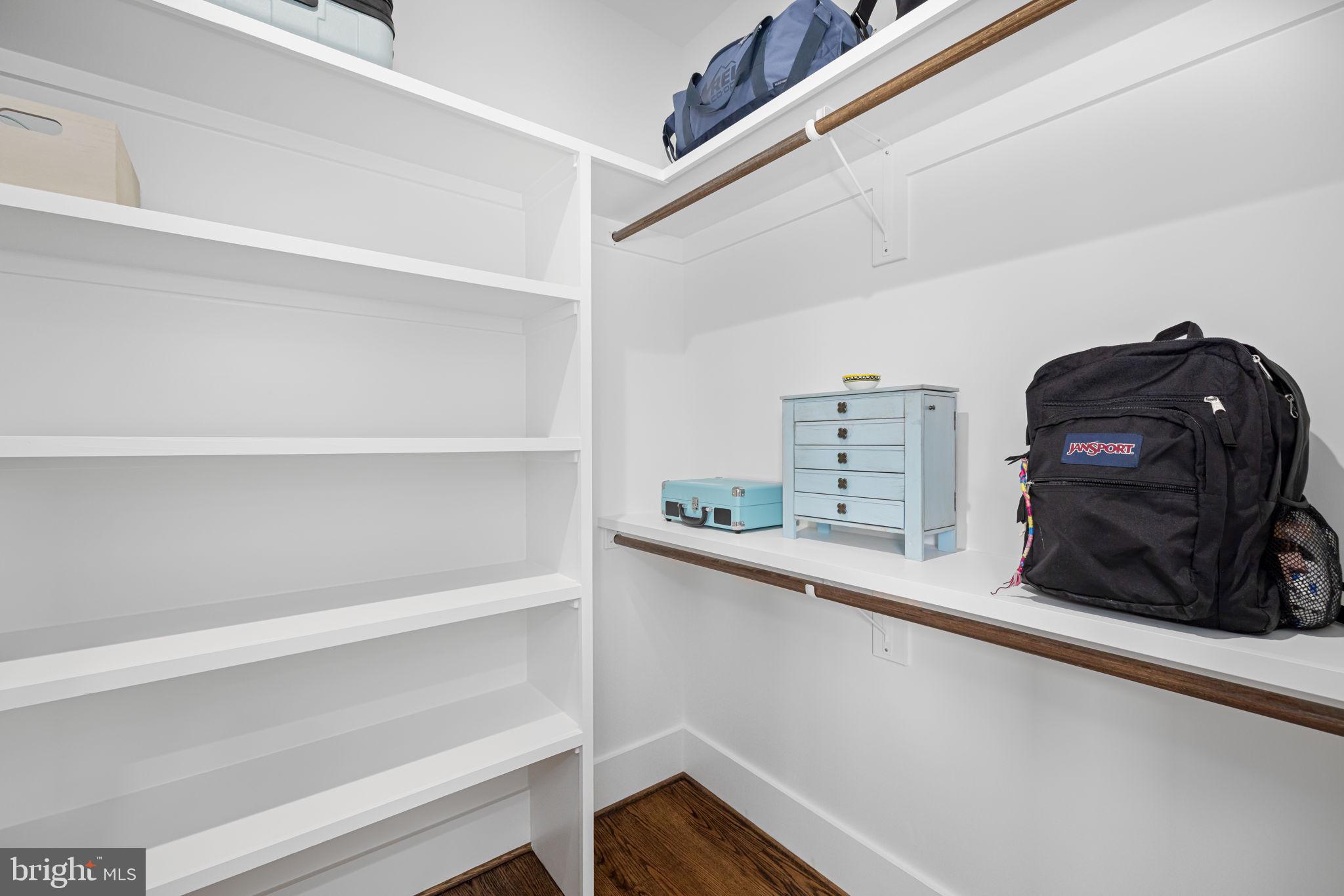 ROCK SPRING - Residential