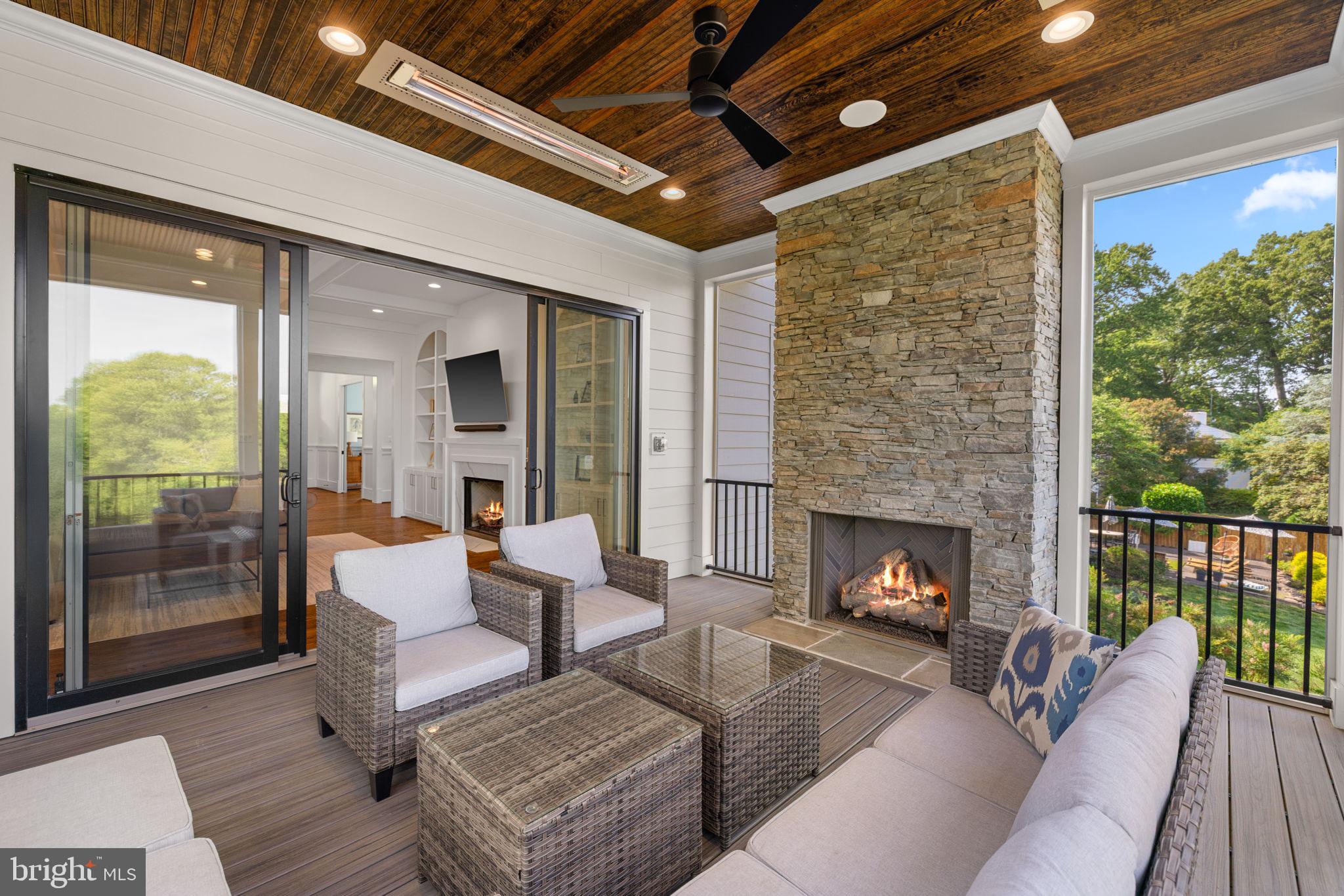 ROCK SPRING - Residential