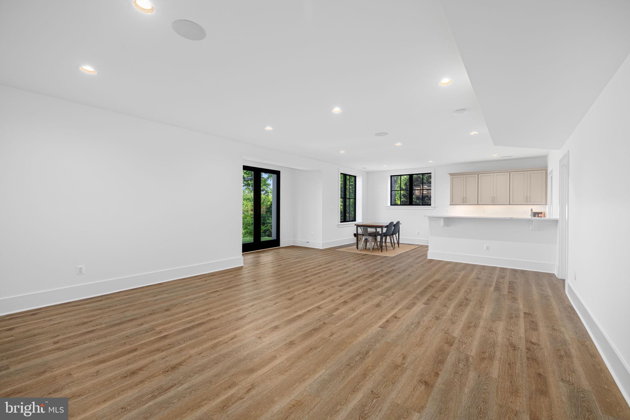 ROCK SPRING - Residential