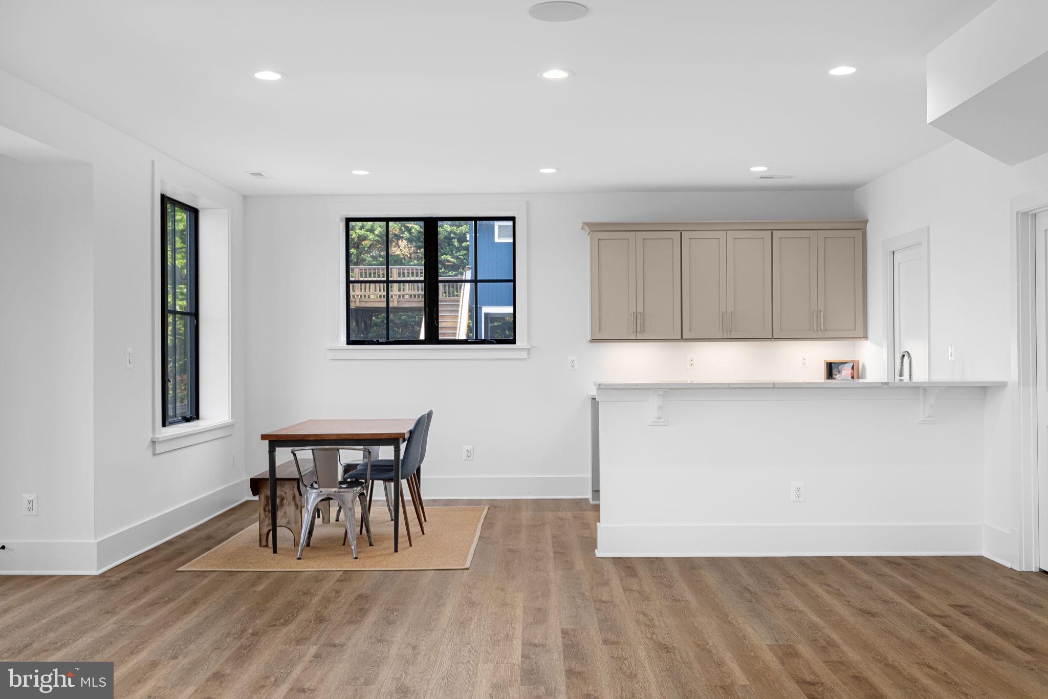 ROCK SPRING - Residential