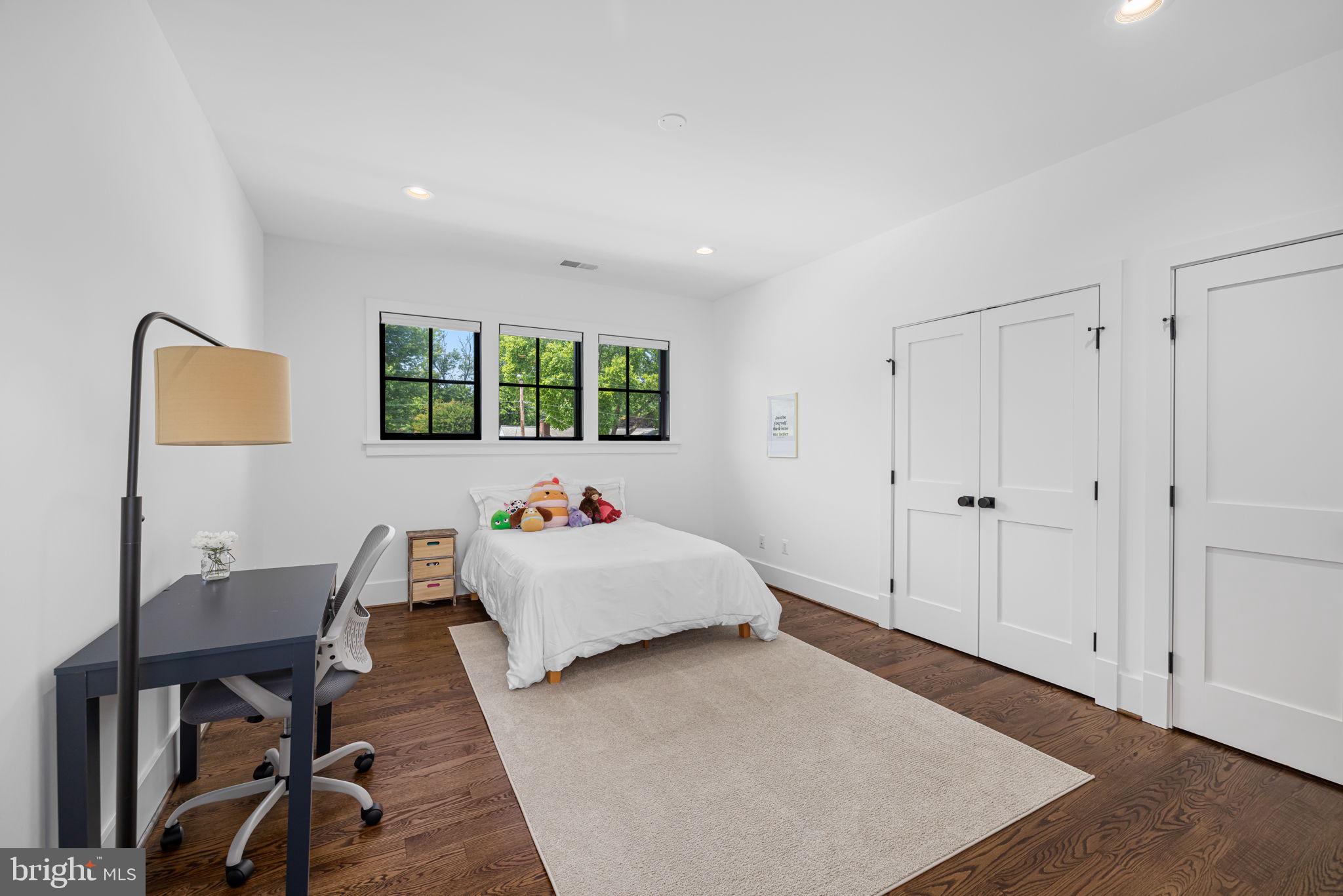 ROCK SPRING - Residential