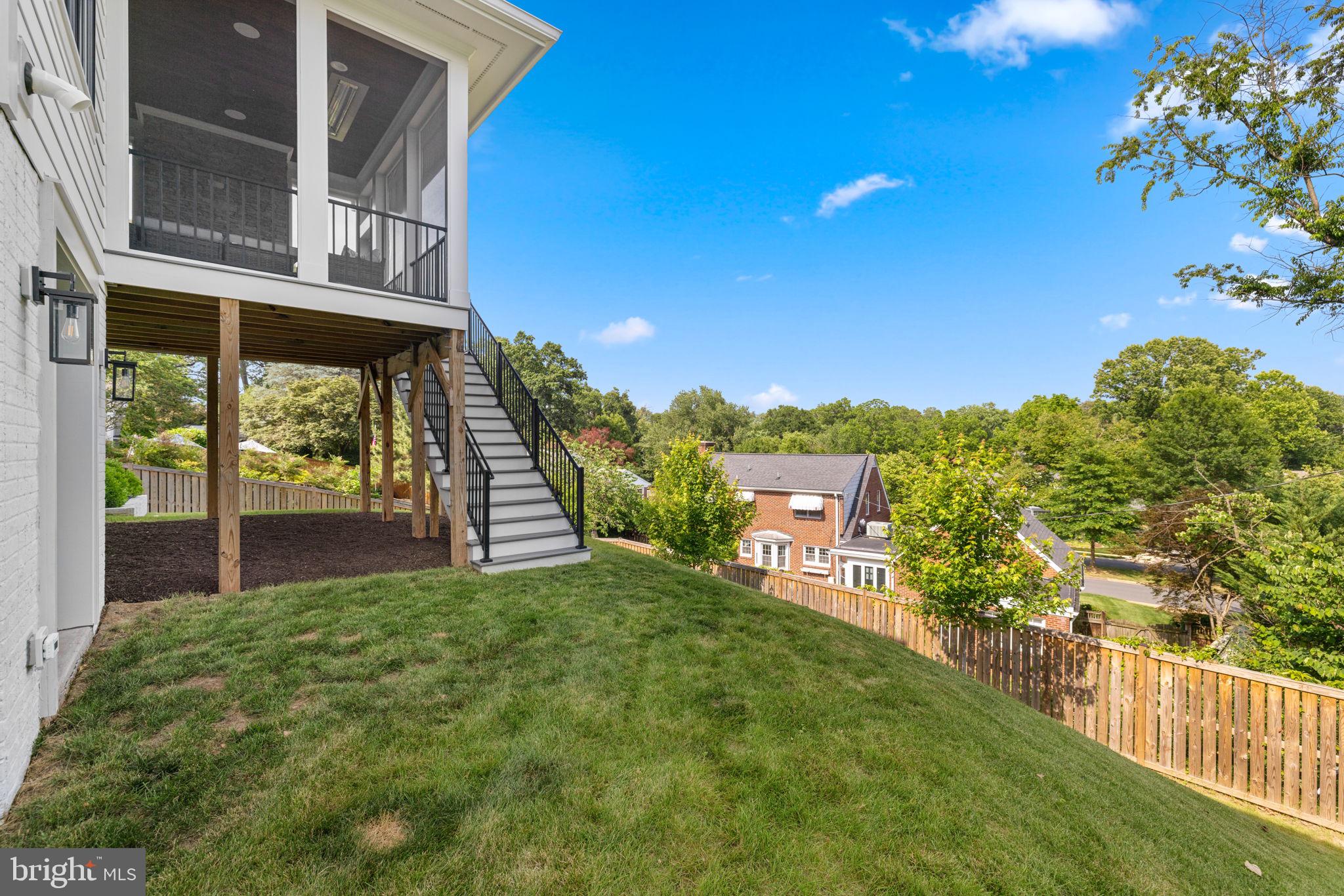 ROCK SPRING - Residential