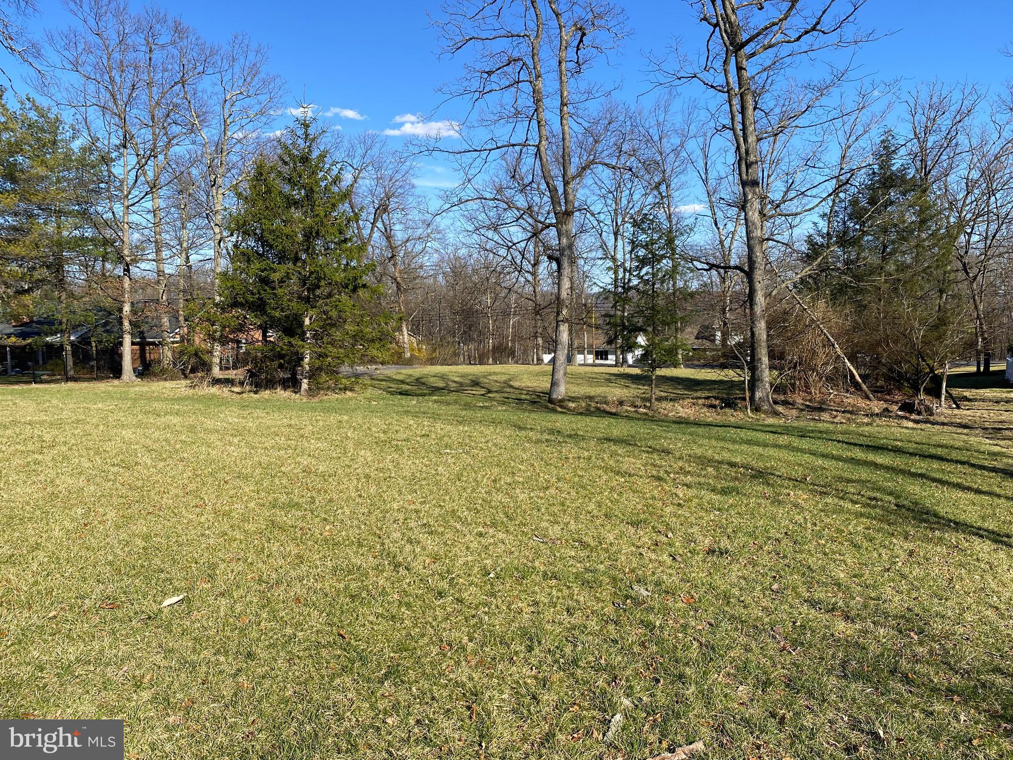 WOODLAND - Residential