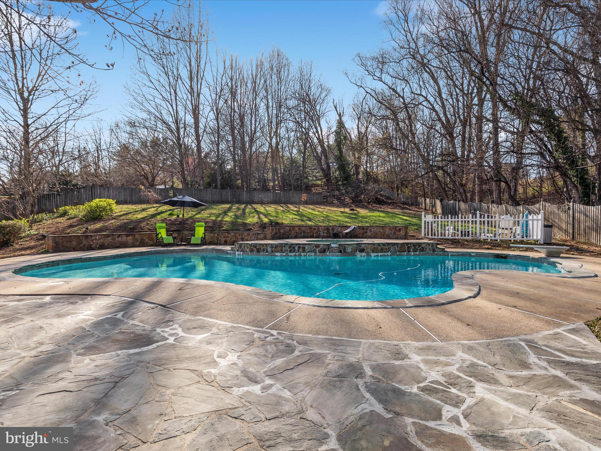 OLD WATERFORD KNOLL - Residential