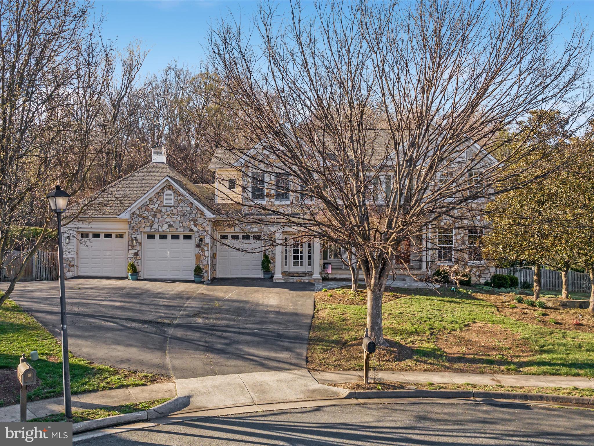 OLD WATERFORD KNOLL - Residential