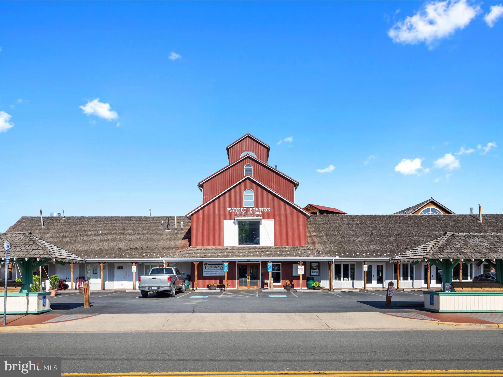 OLD WATERFORD KNOLL - Residential