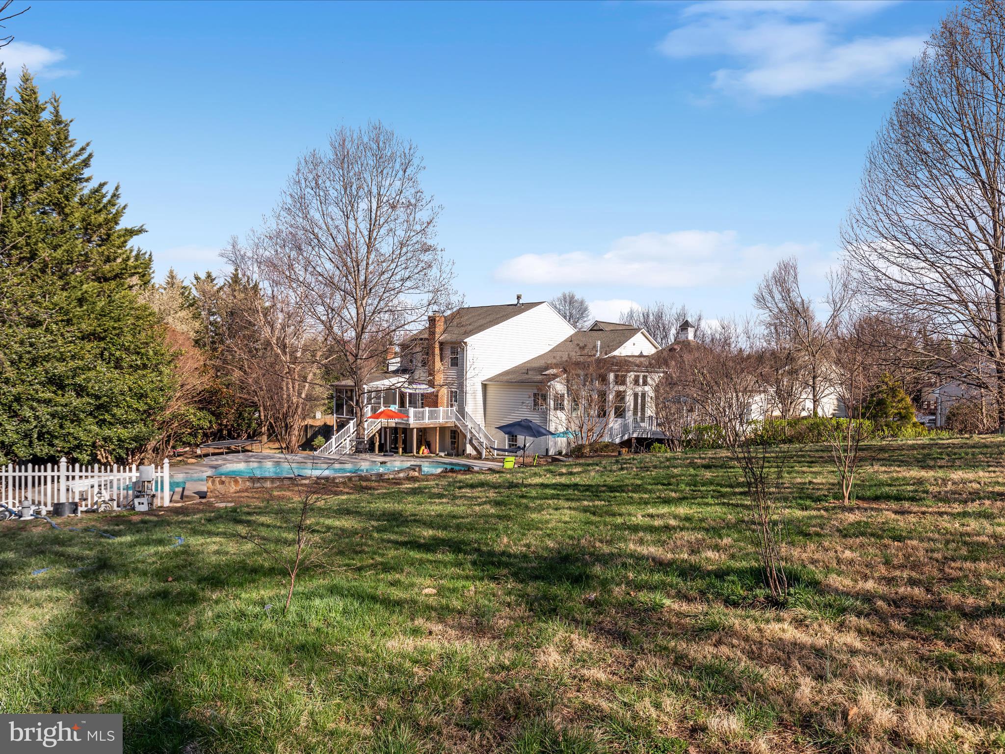 OLD WATERFORD KNOLL - Residential