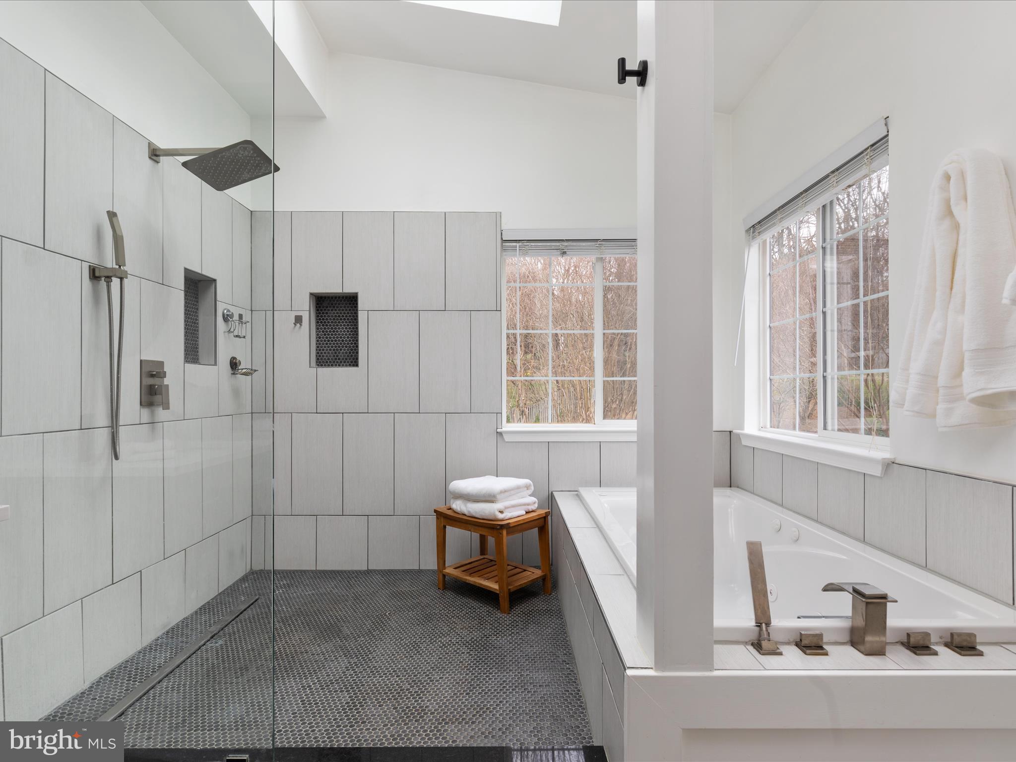 OLD WATERFORD KNOLL - Residential