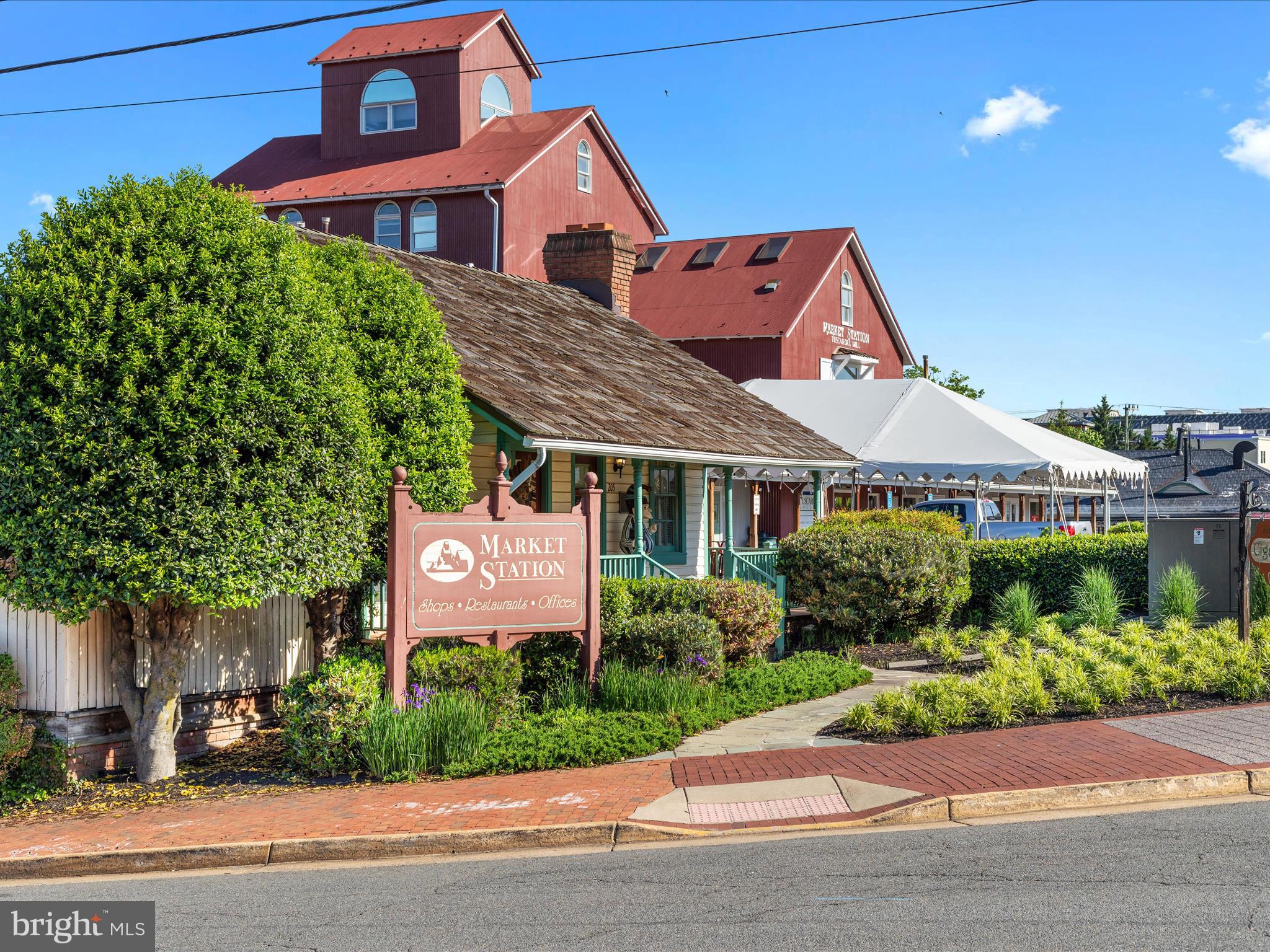 OLD WATERFORD KNOLL - Residential