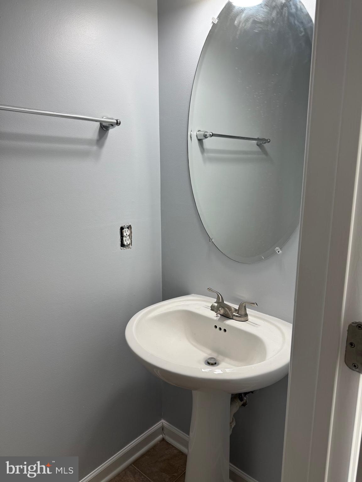 BROOKLAND MANOR - Residential Lease