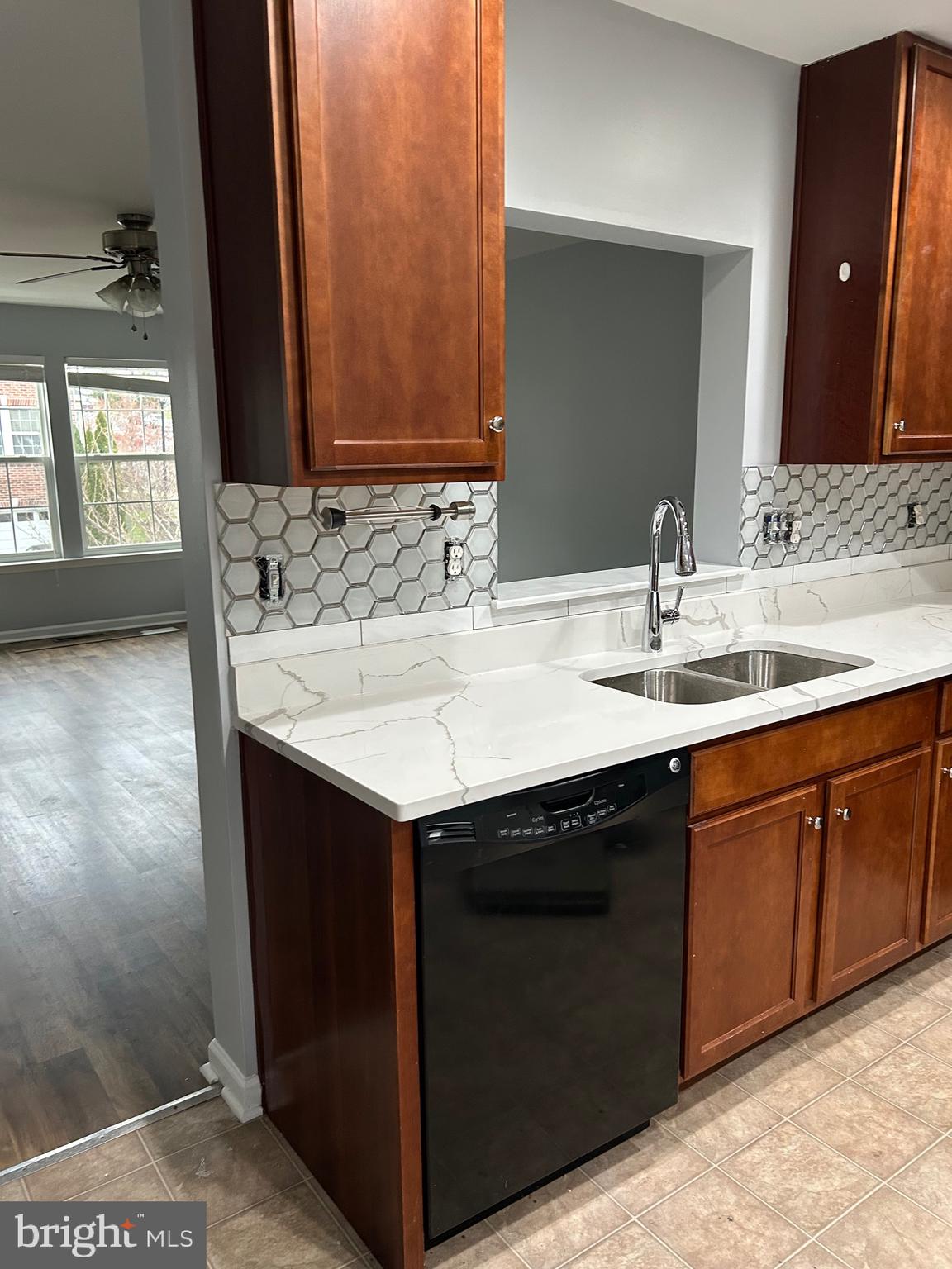 BROOKLAND MANOR - Residential Lease