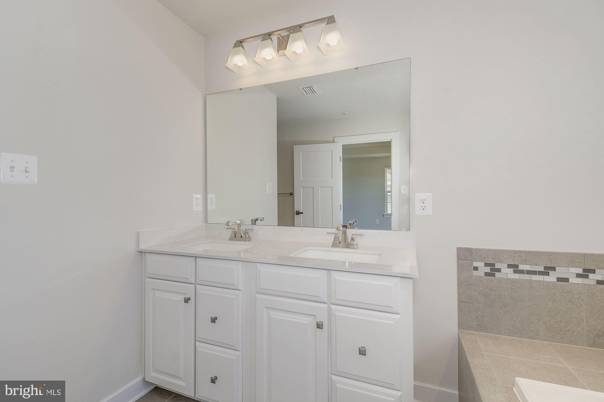 BRENTWOOD - Residential