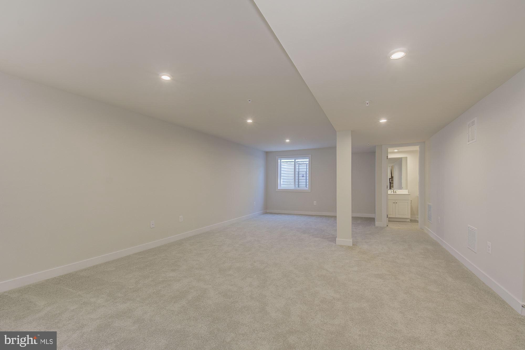 BRENTWOOD - Residential