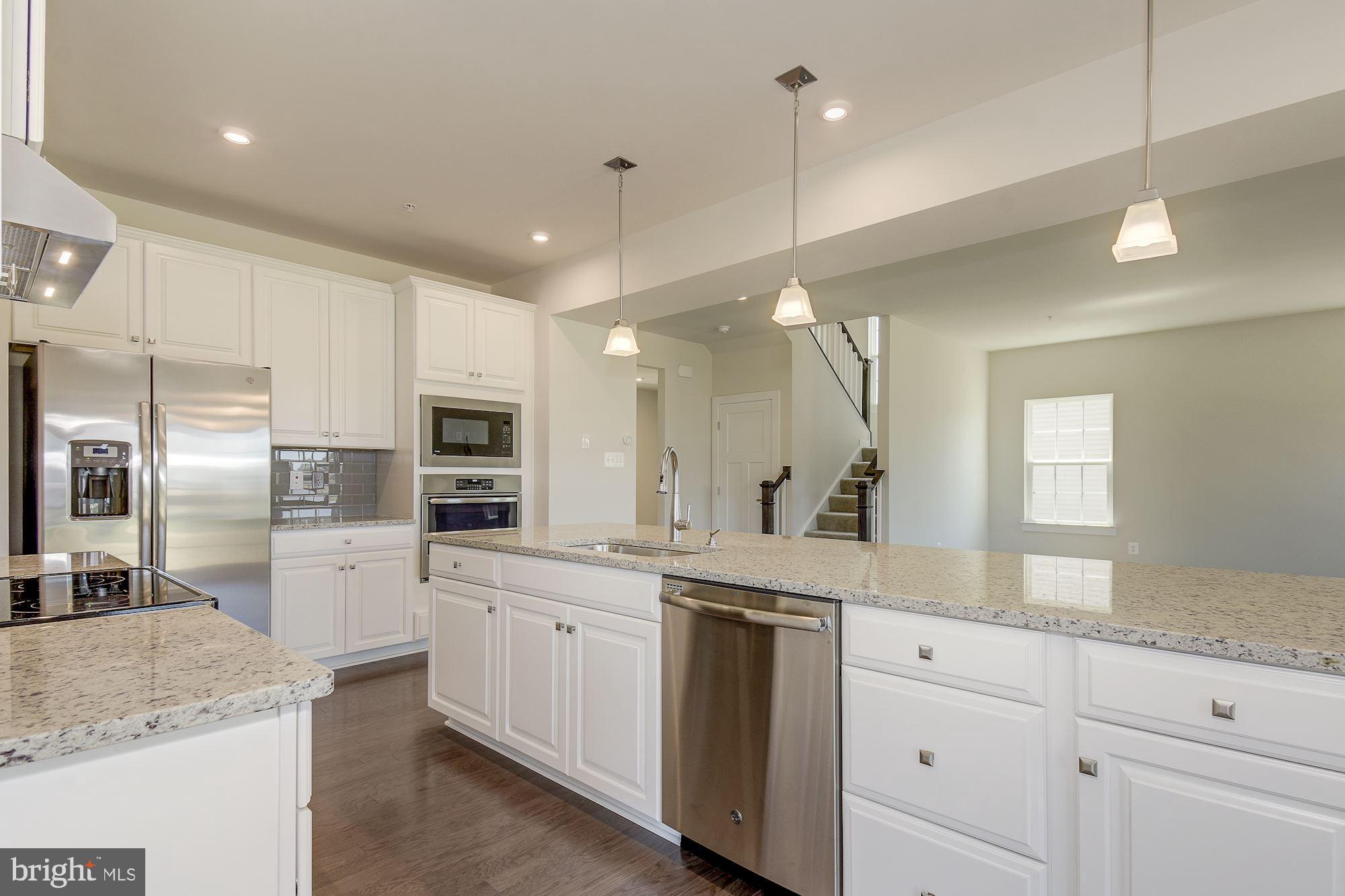 BRENTWOOD - Residential