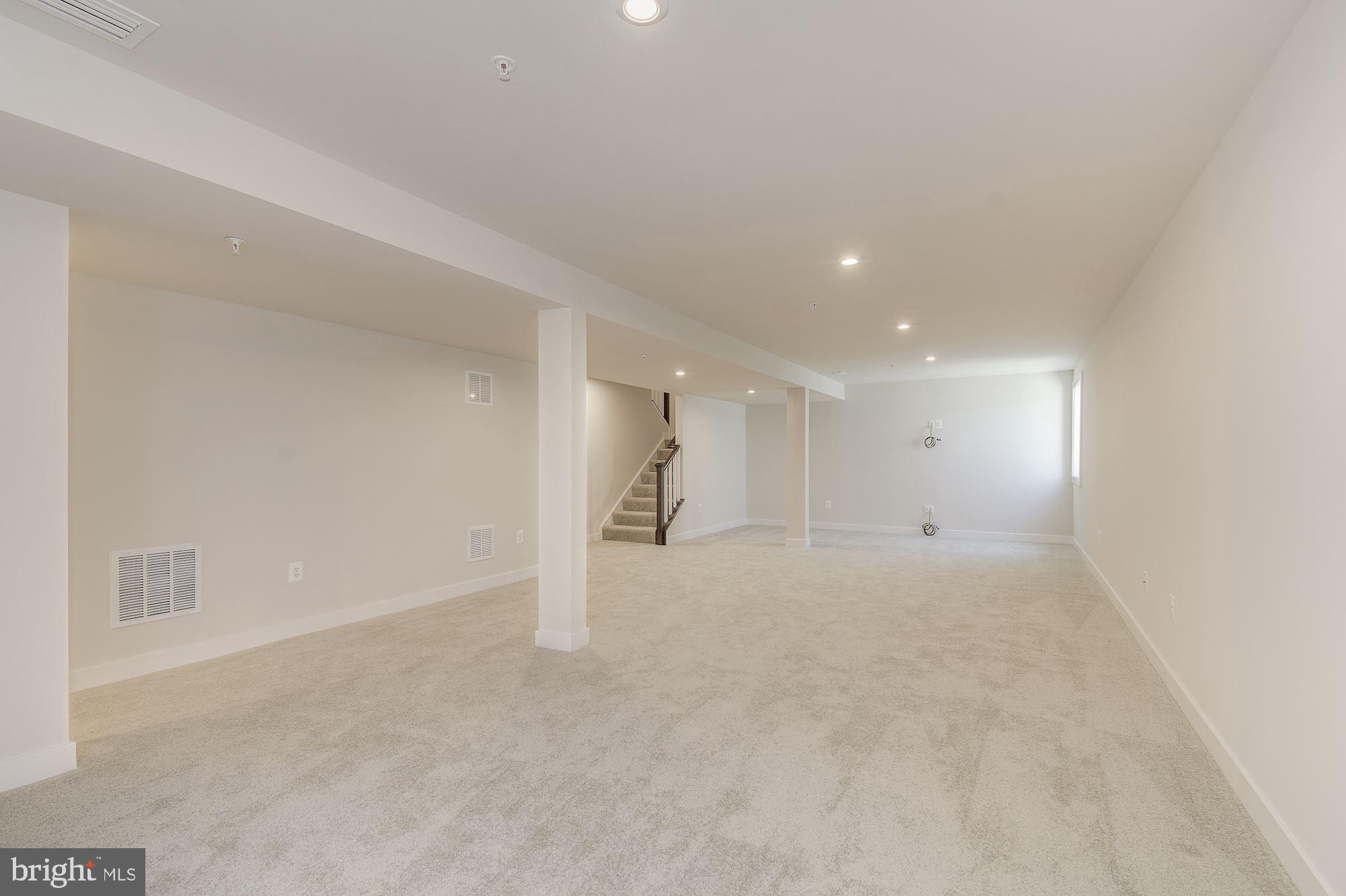 BRENTWOOD - Residential