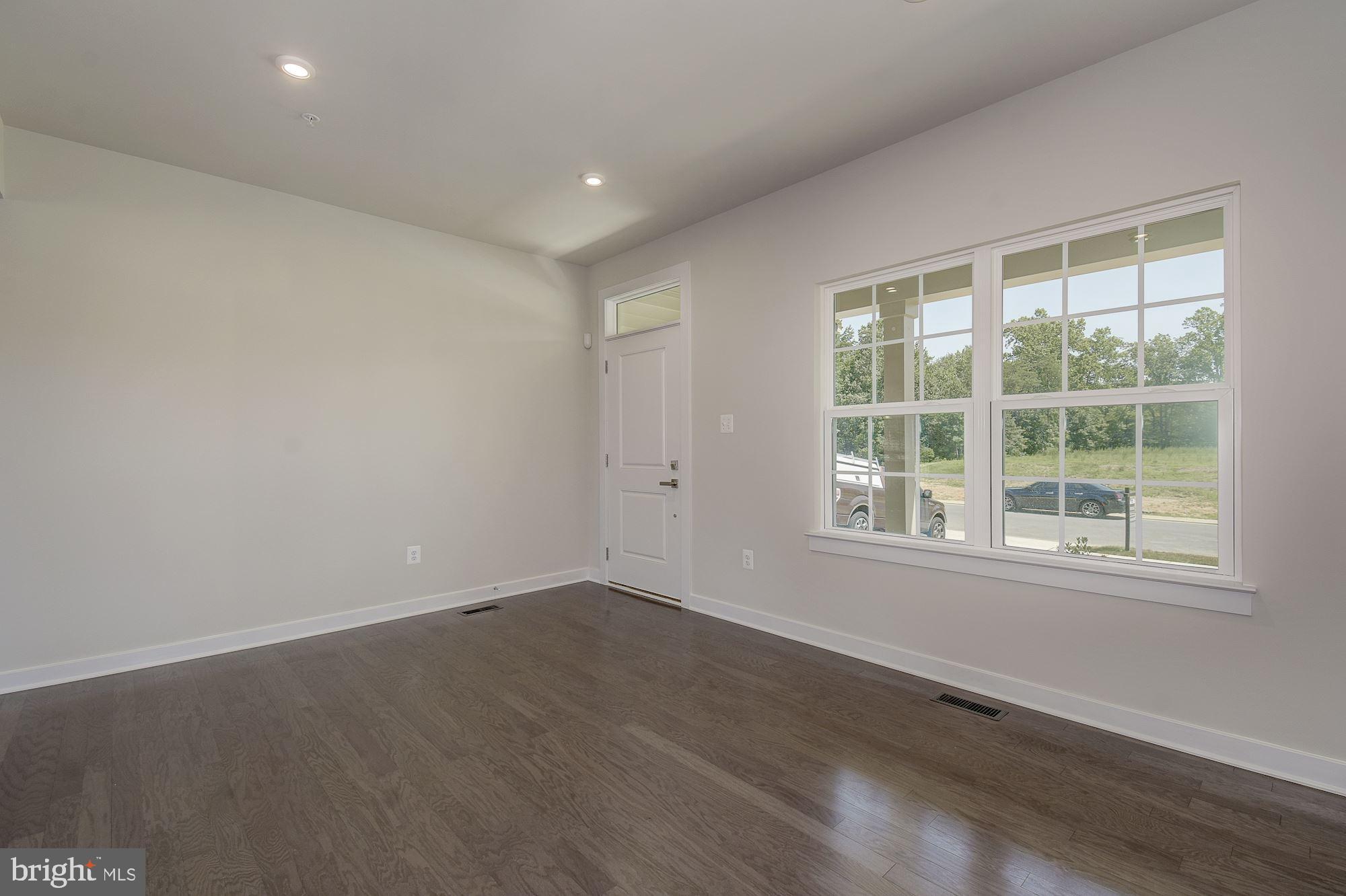 BRENTWOOD - Residential